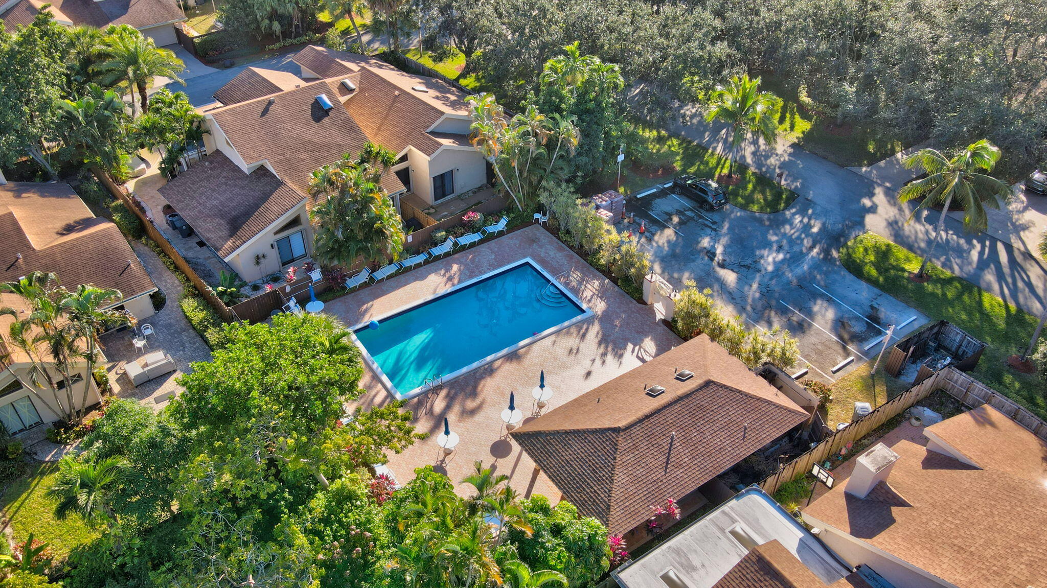 7611 Sierra Terrace W