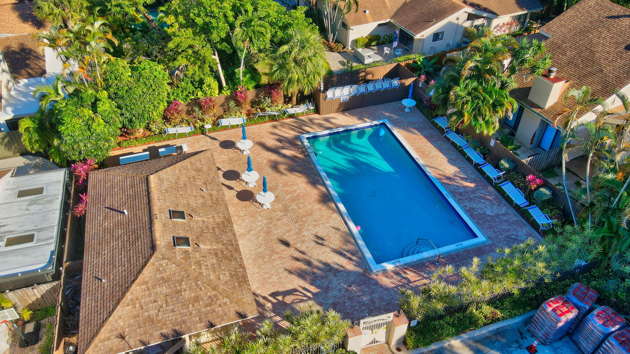 7611 Sierra Terrace W