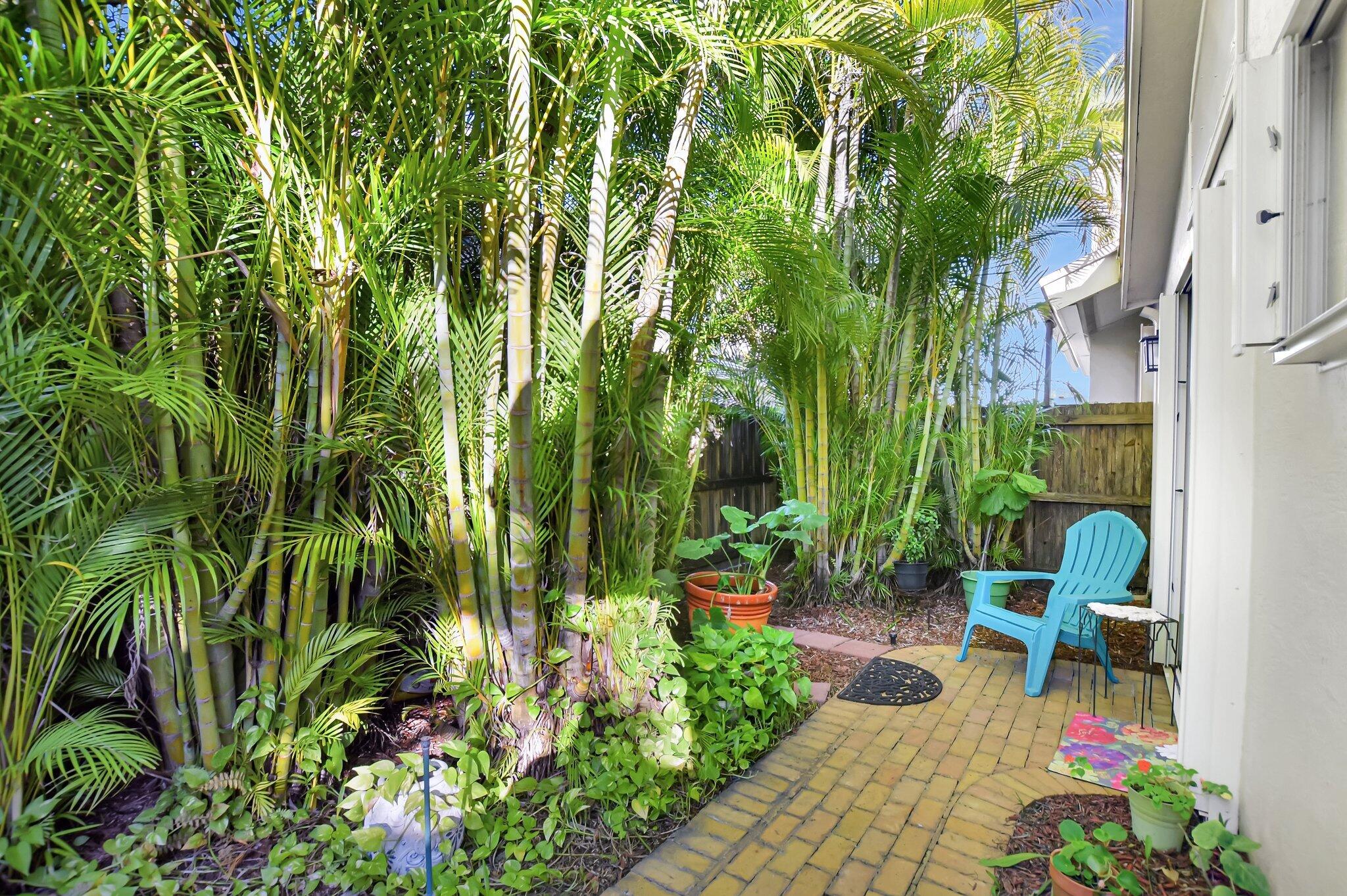 7611 Sierra Terrace W