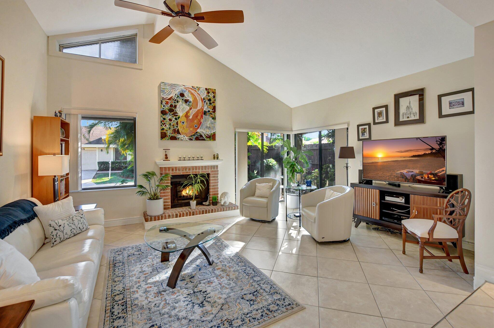 7611 Sierra Terrace W