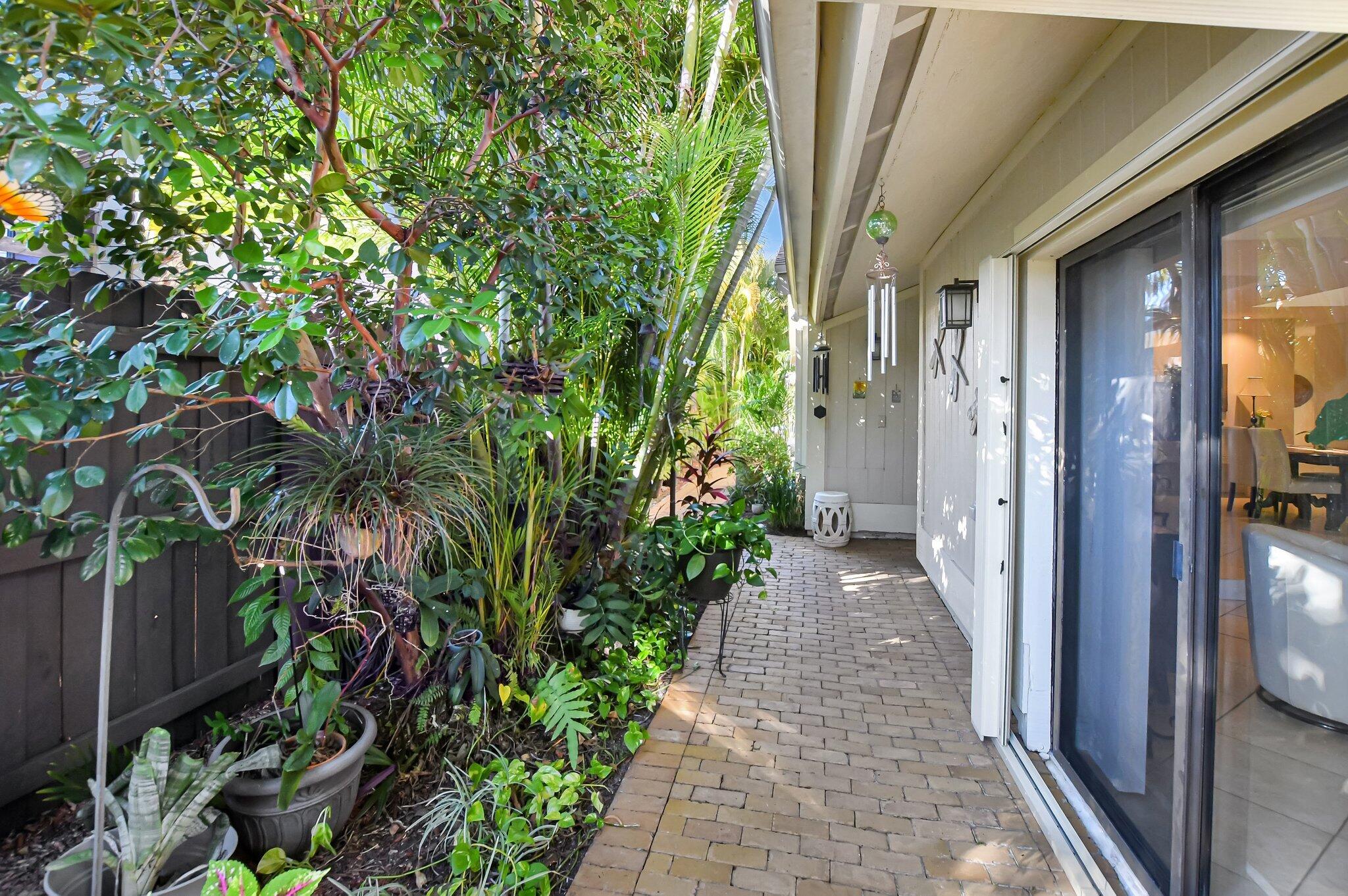 7611 Sierra Terrace W