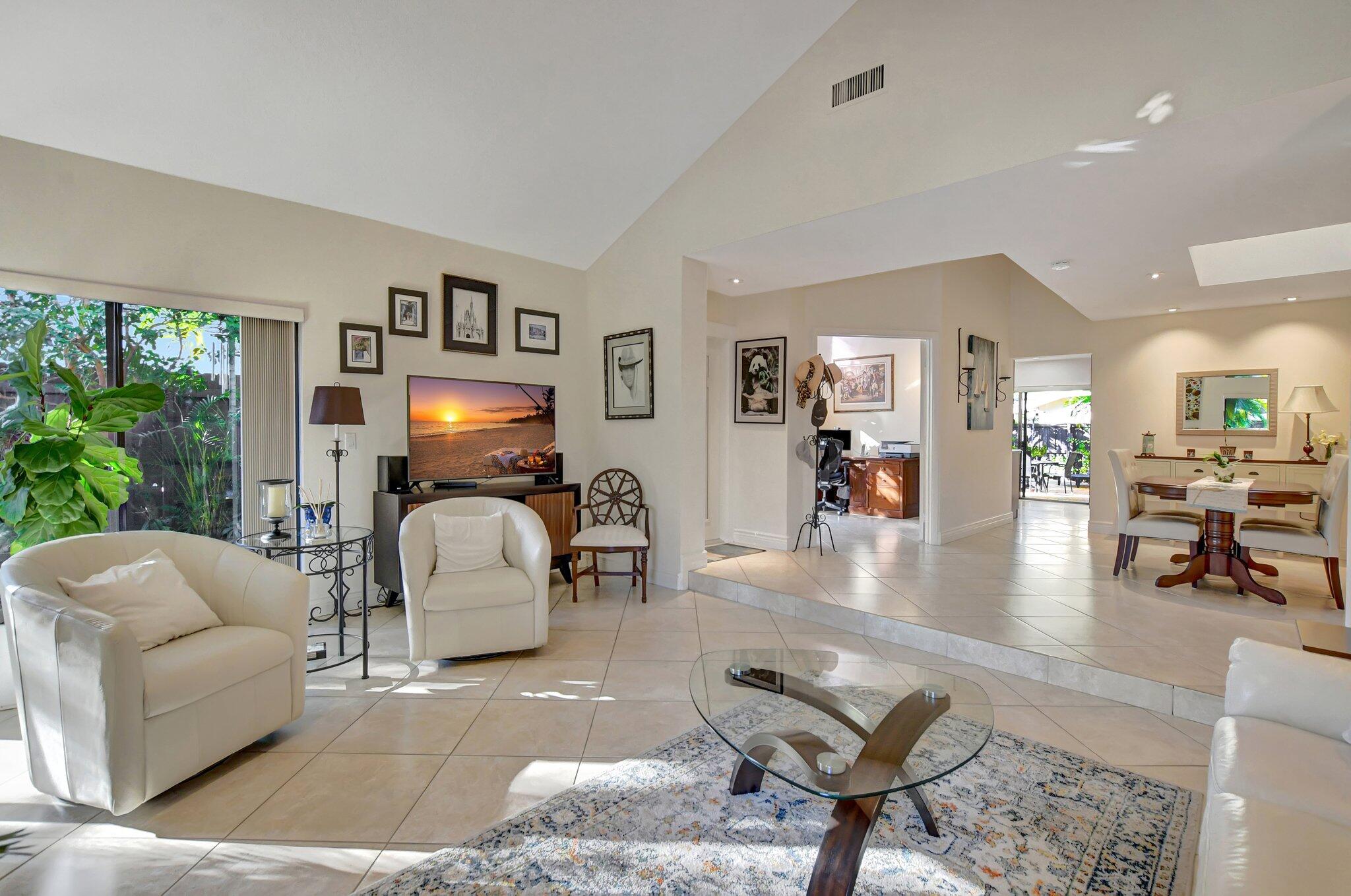 7611 Sierra Terrace W