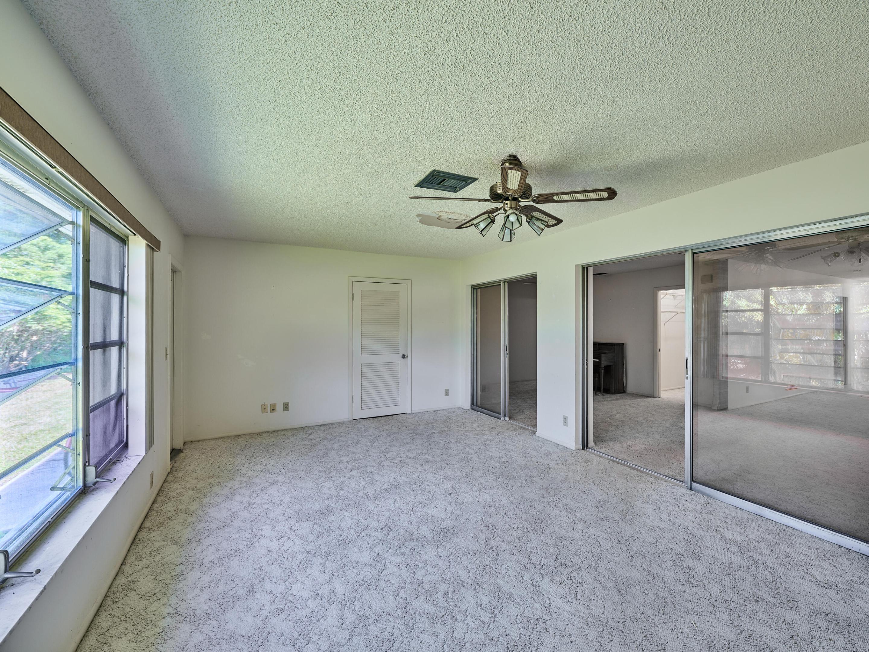2638 E Gately Drive E 105