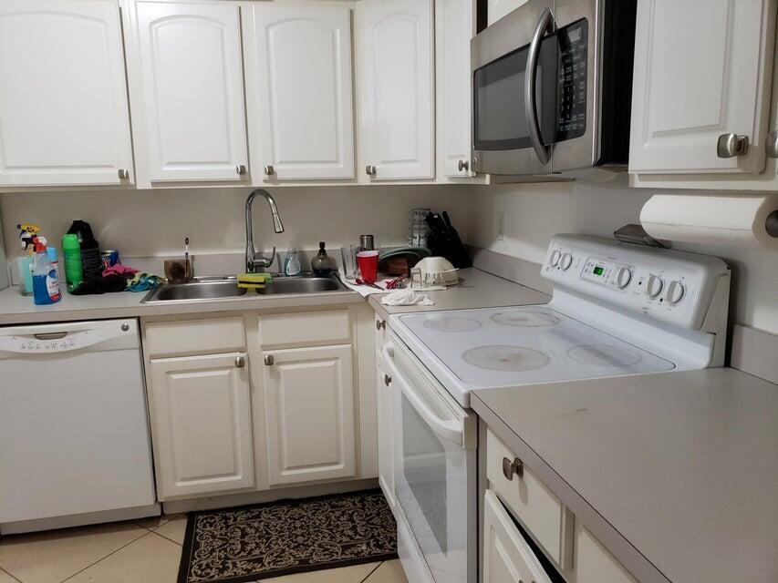 475 SE 8th Street 114