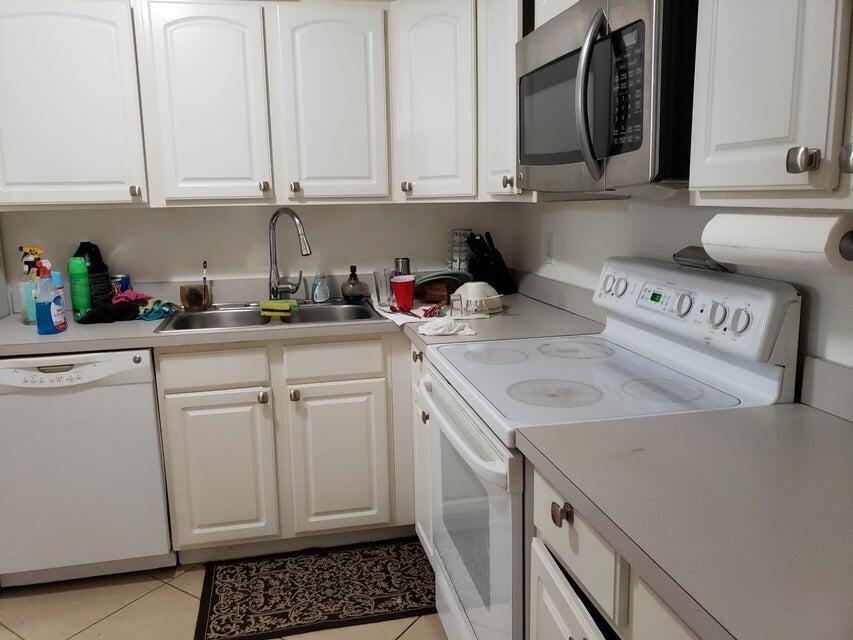 475 SE 8th Street 114