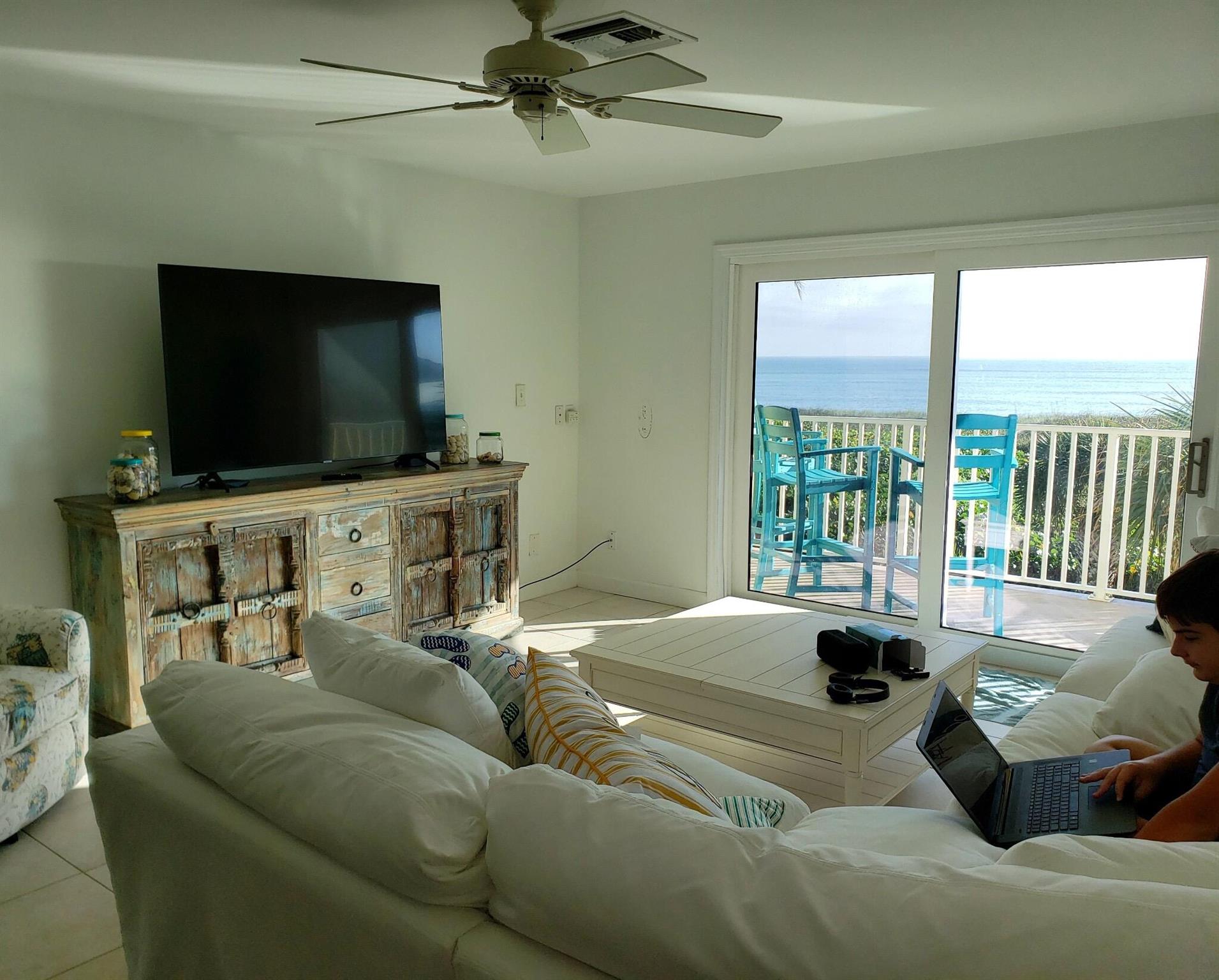 1550 S Ocean Drive 15