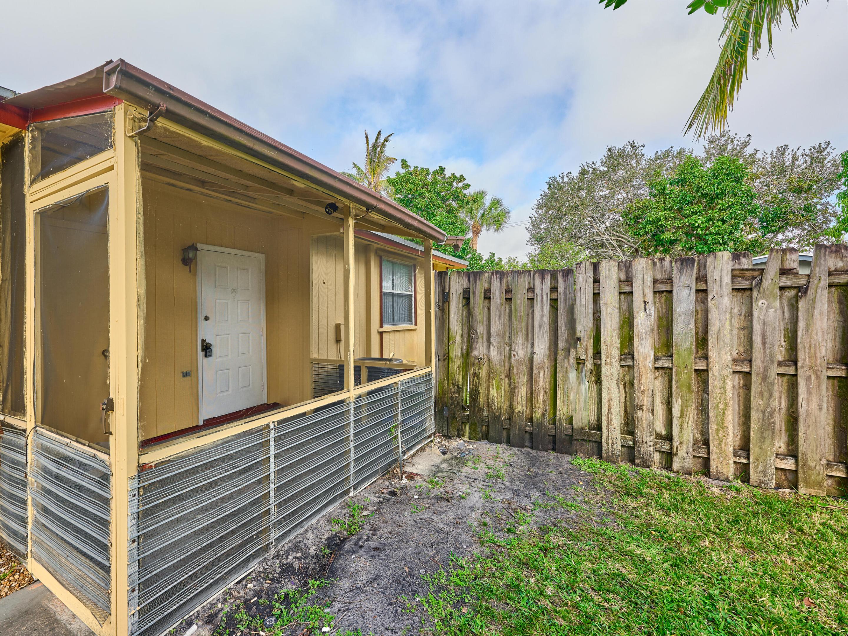 5291 NW 6th Court