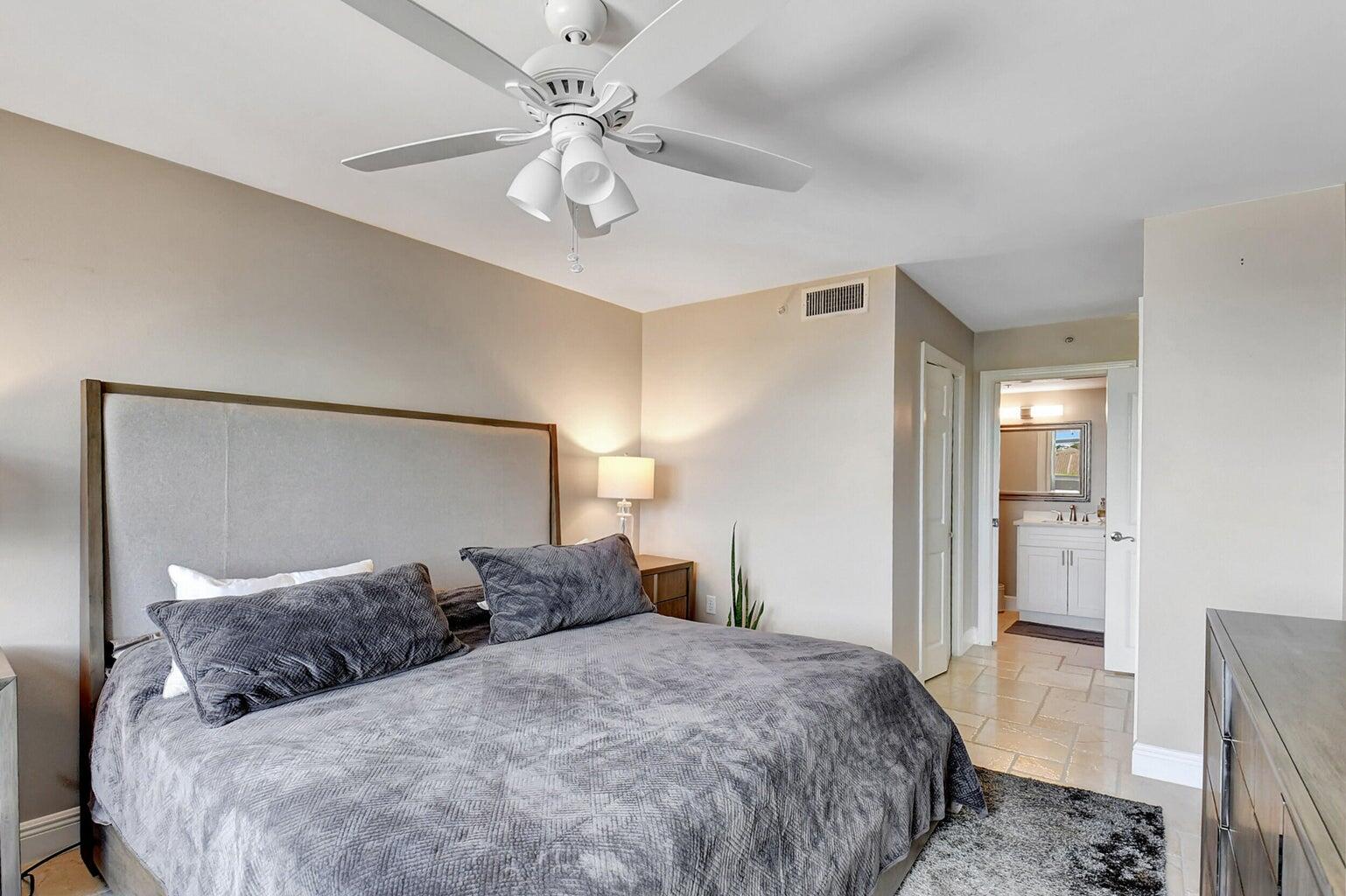 3594 S Ocean Boulevard 401