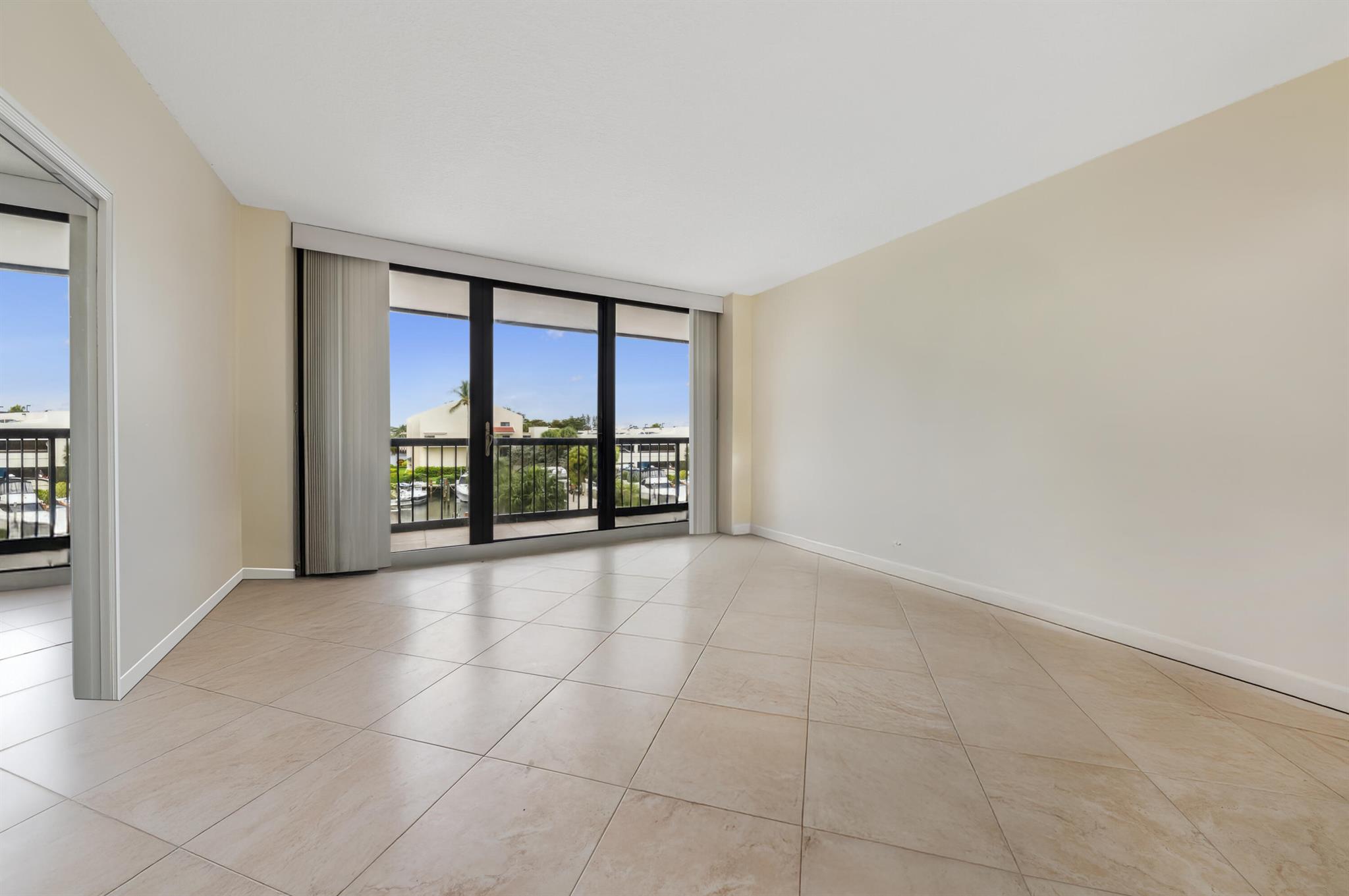 4748 S Ocean Boulevard 306