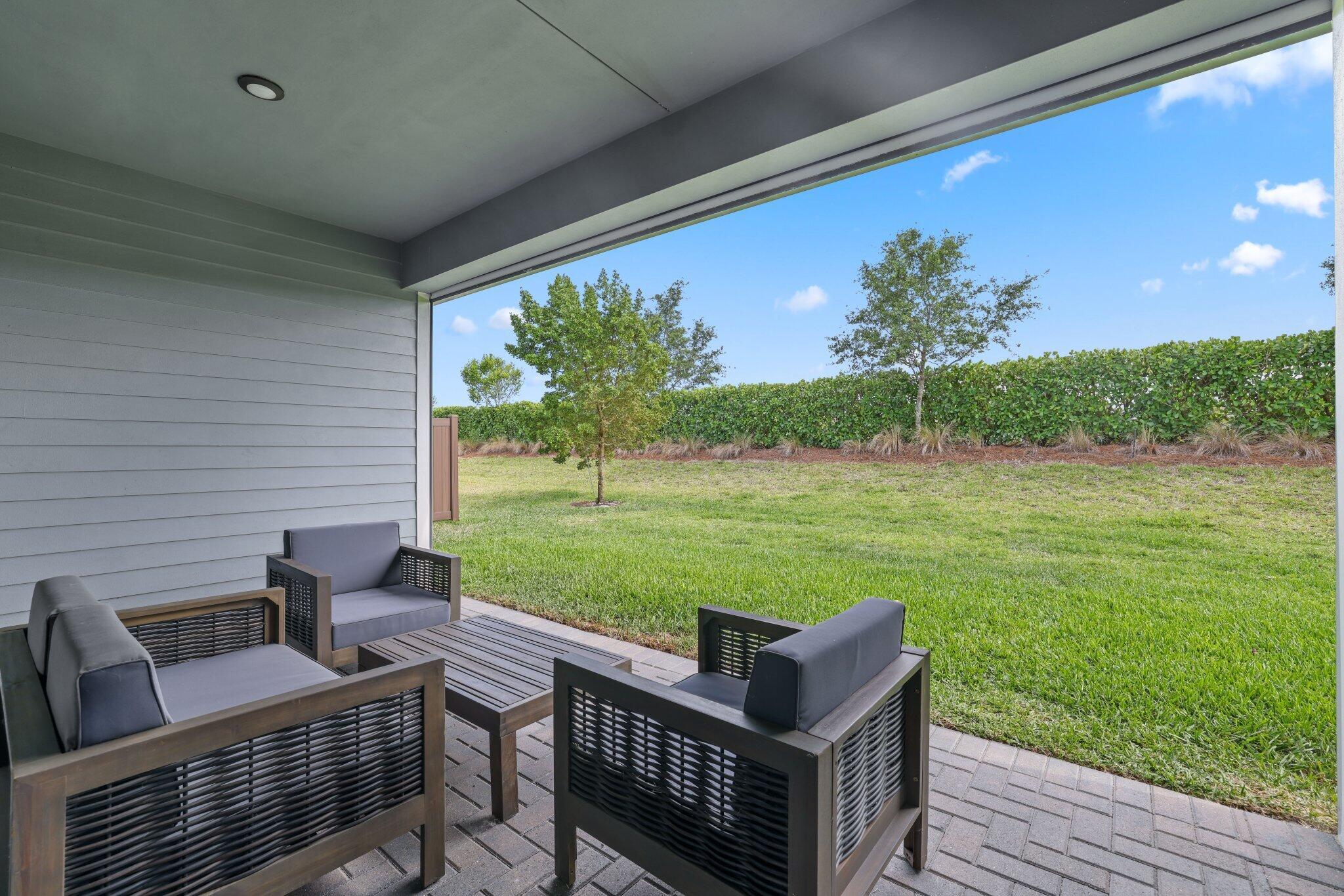 19572 Wheelbarrow Bend