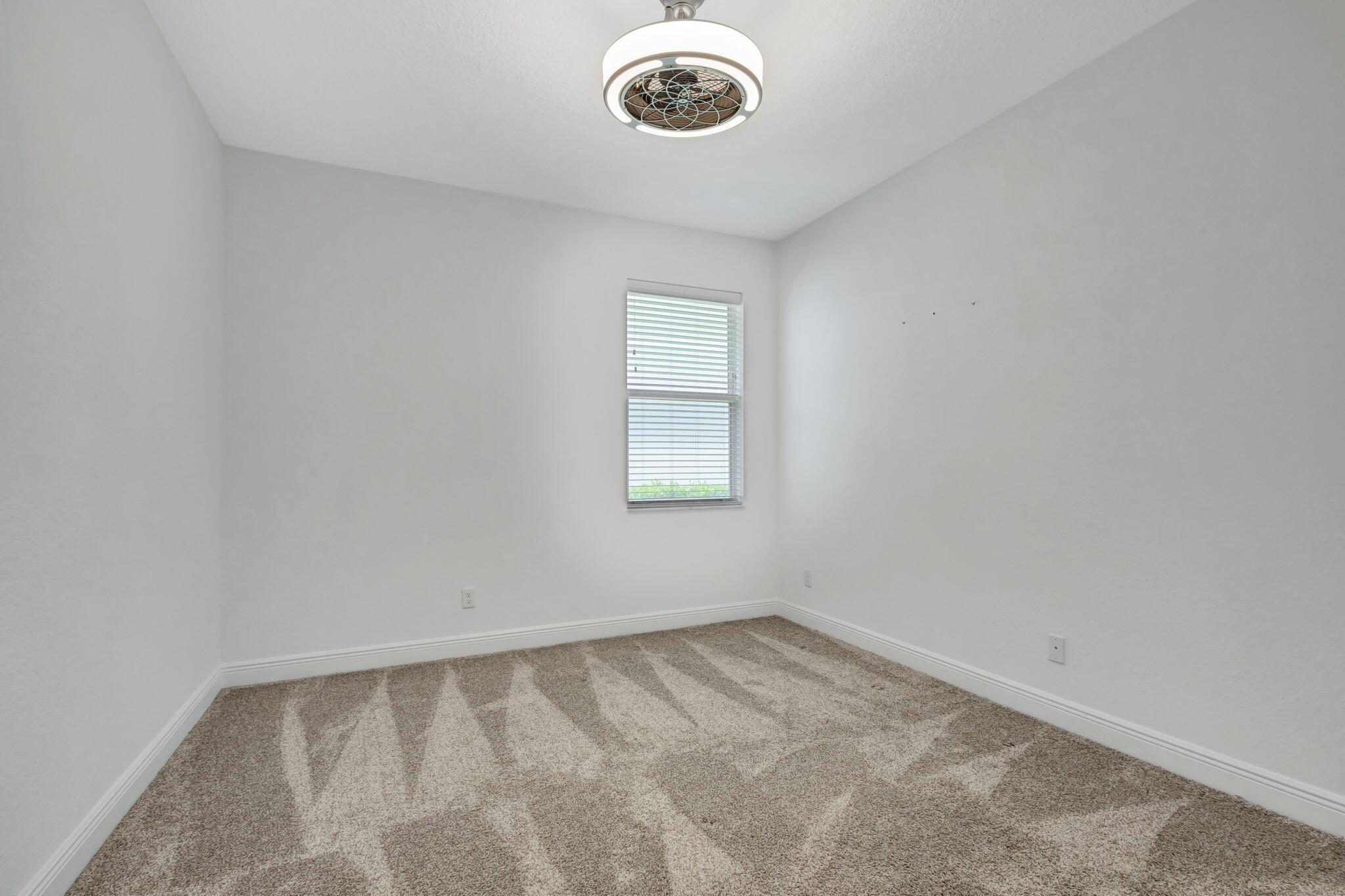 19572 Wheelbarrow Bend