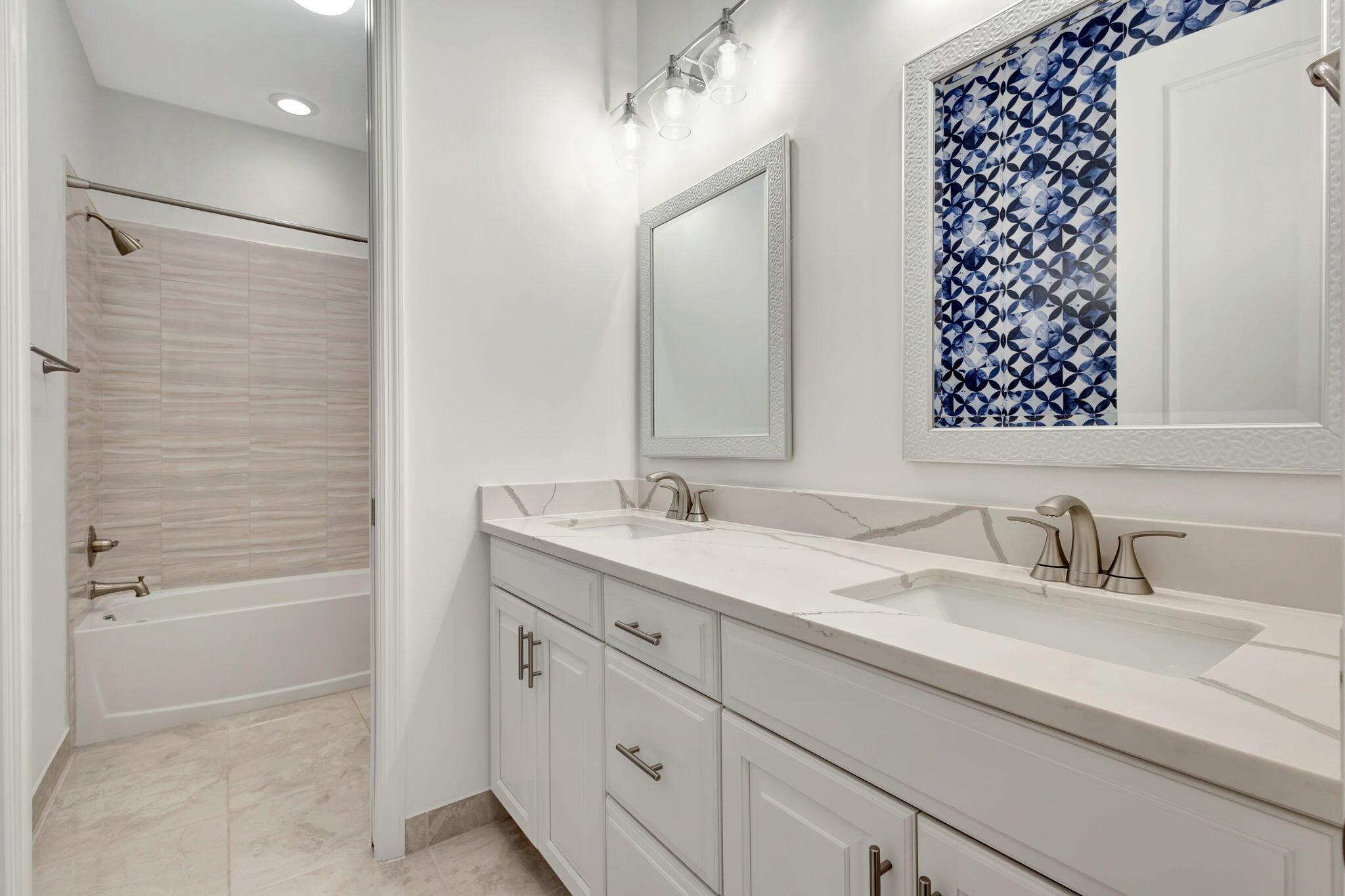 19572 Wheelbarrow Bend