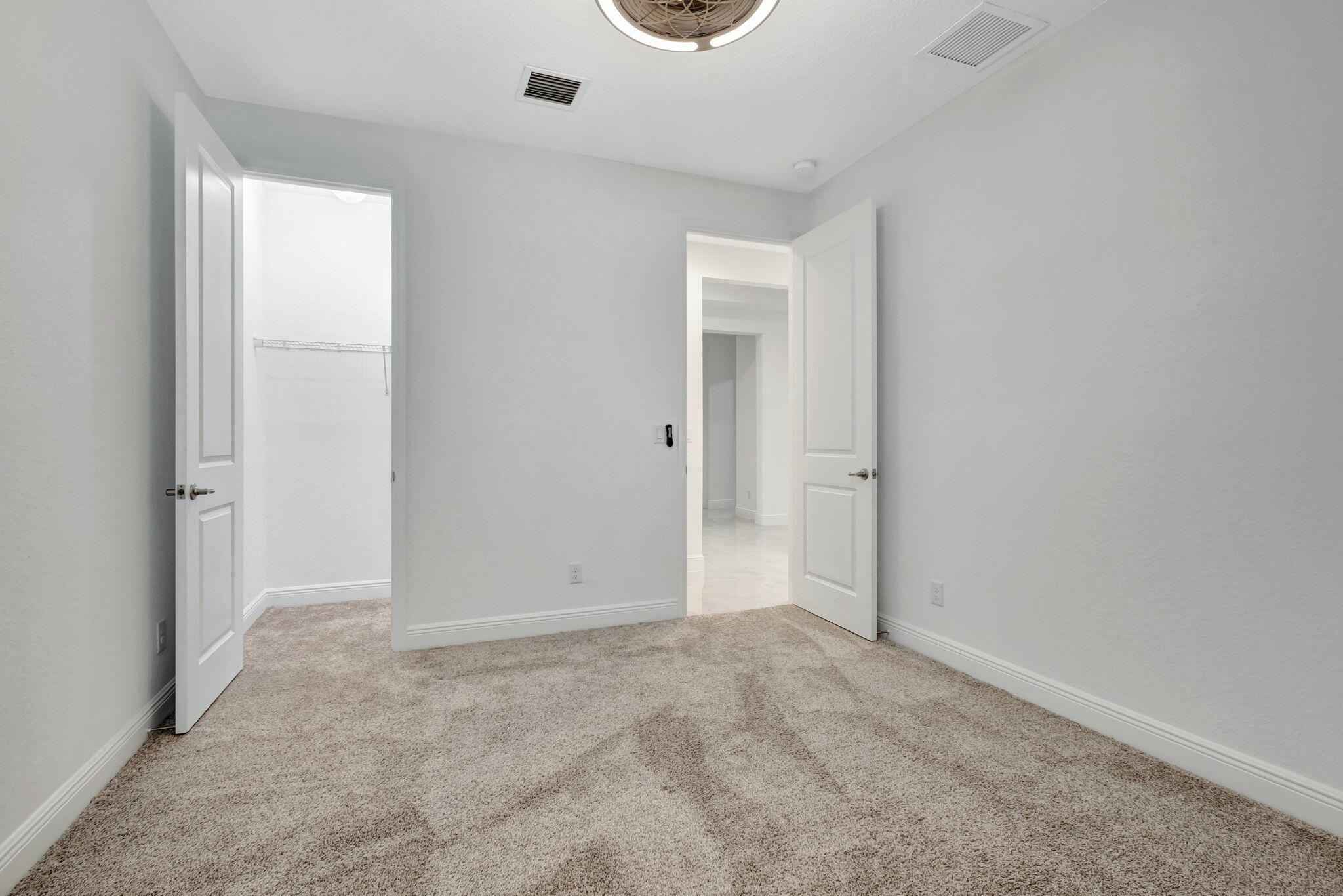 19572 Wheelbarrow Bend