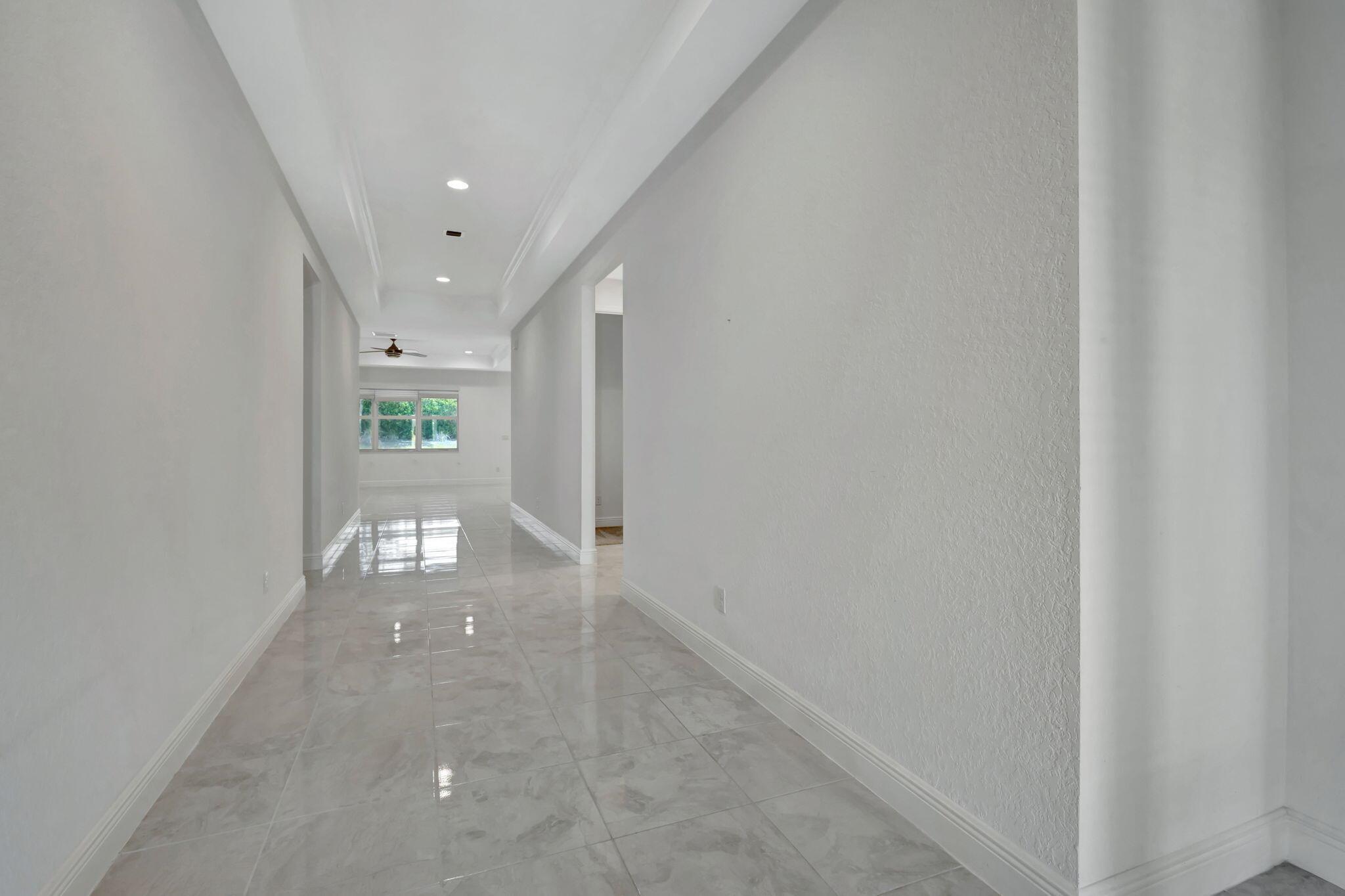 19572 Wheelbarrow Bend