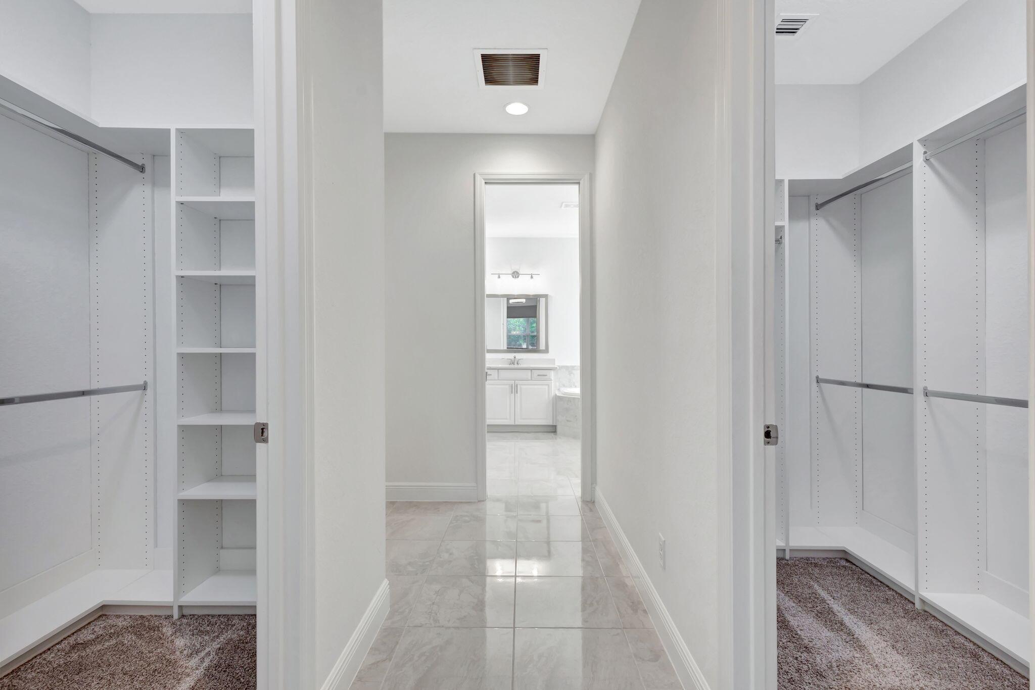 19572 Wheelbarrow Bend