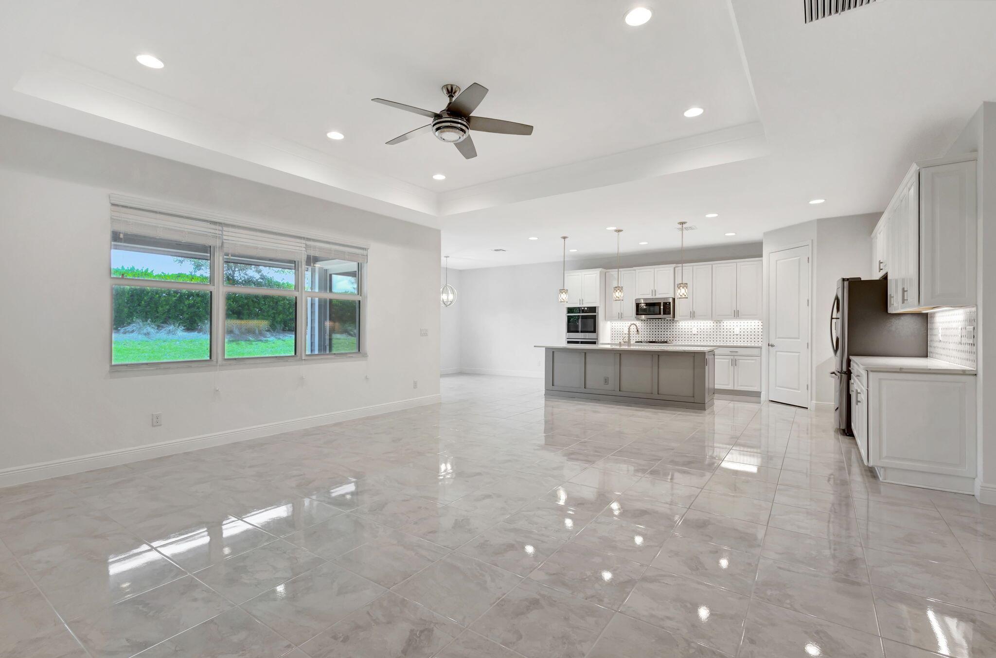 19572 Wheelbarrow Bend