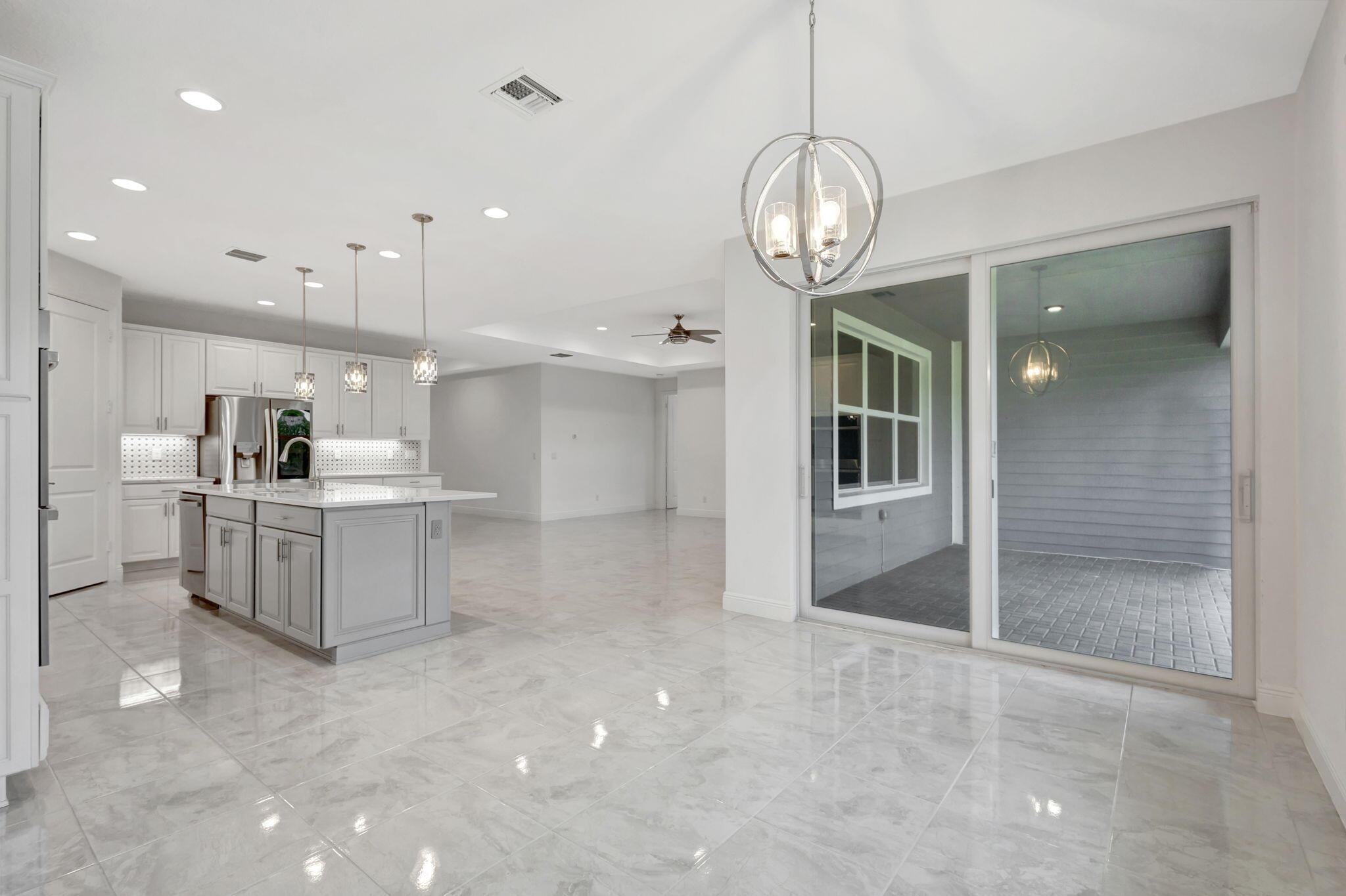 19572 Wheelbarrow Bend