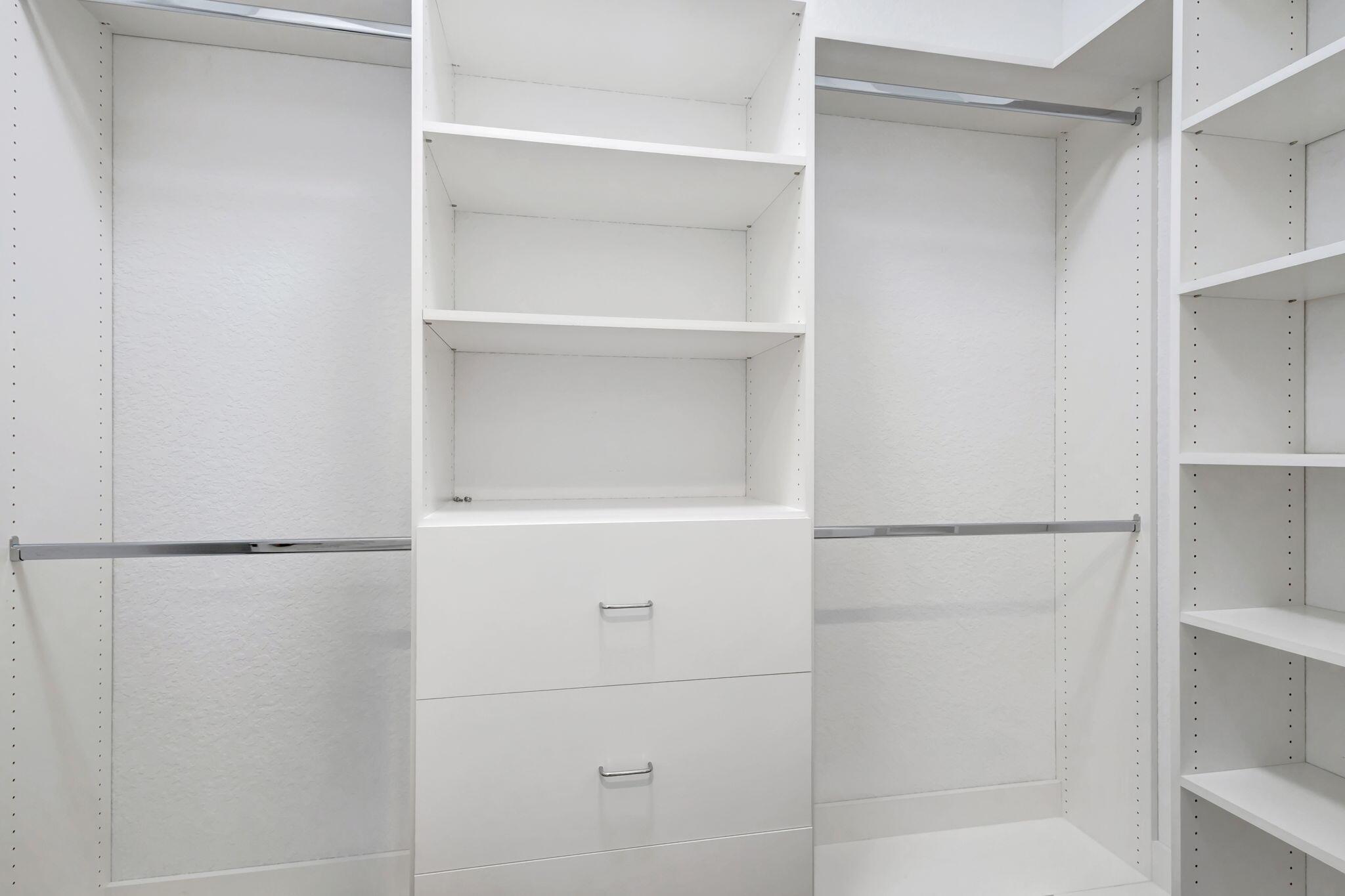 19572 Wheelbarrow Bend