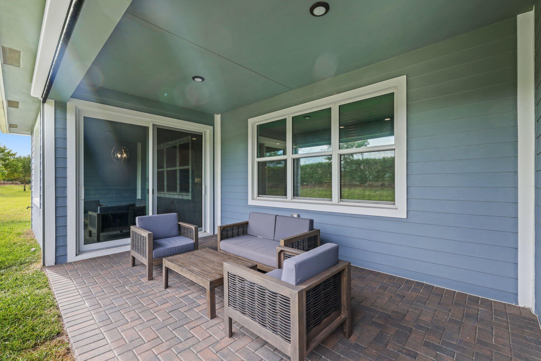 19572 Wheelbarrow Bend