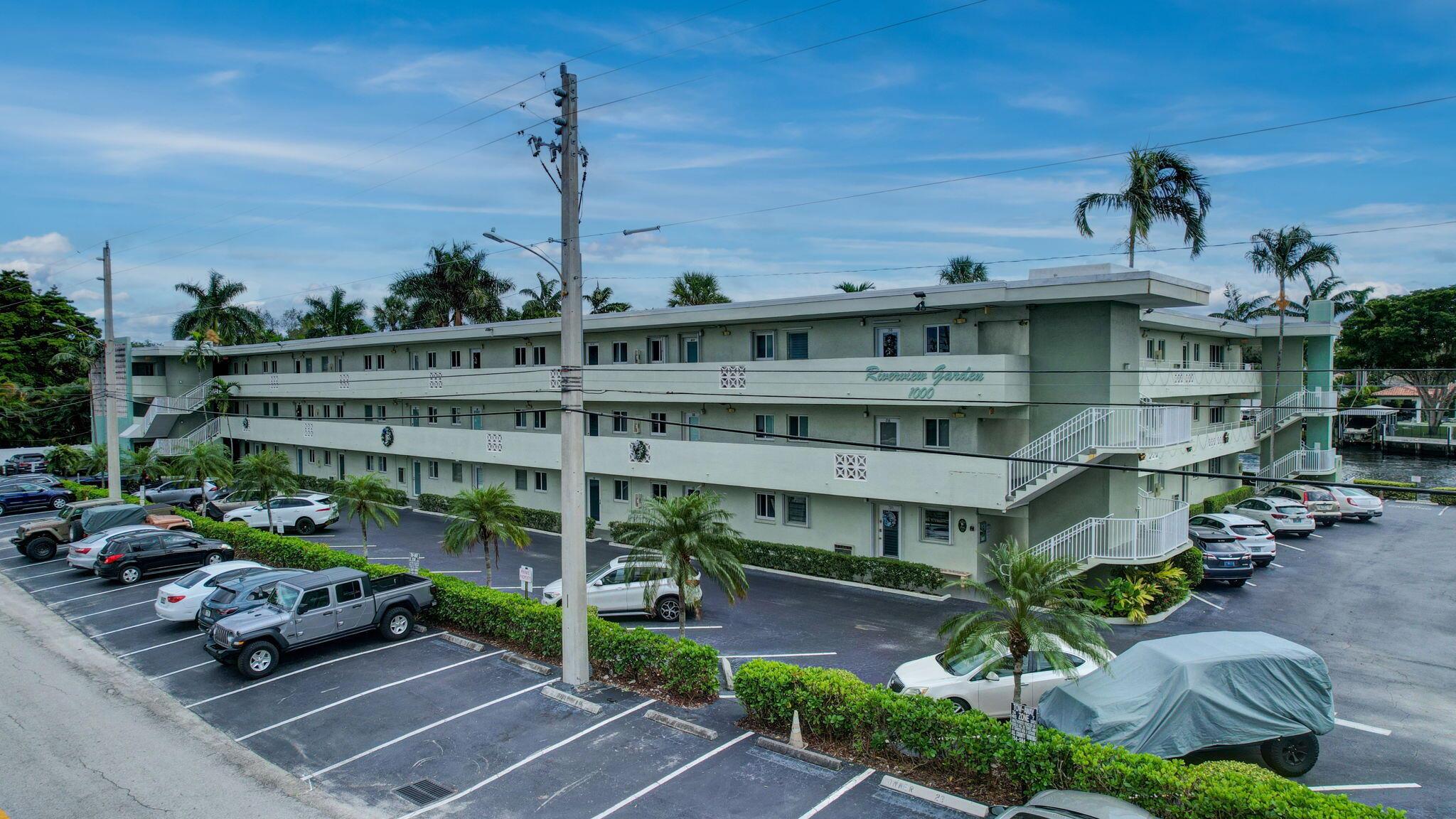 1000 SE 4th Street 204