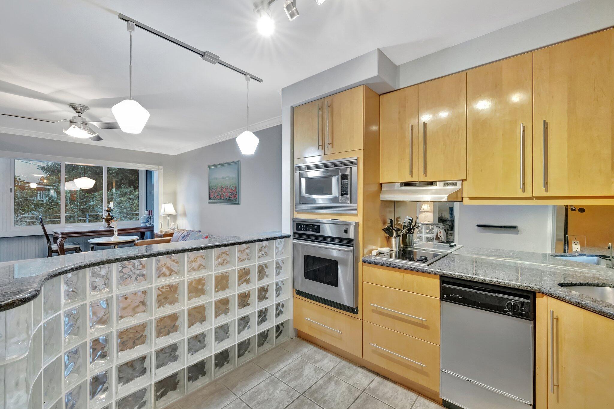 1000 SE 4th Street 204