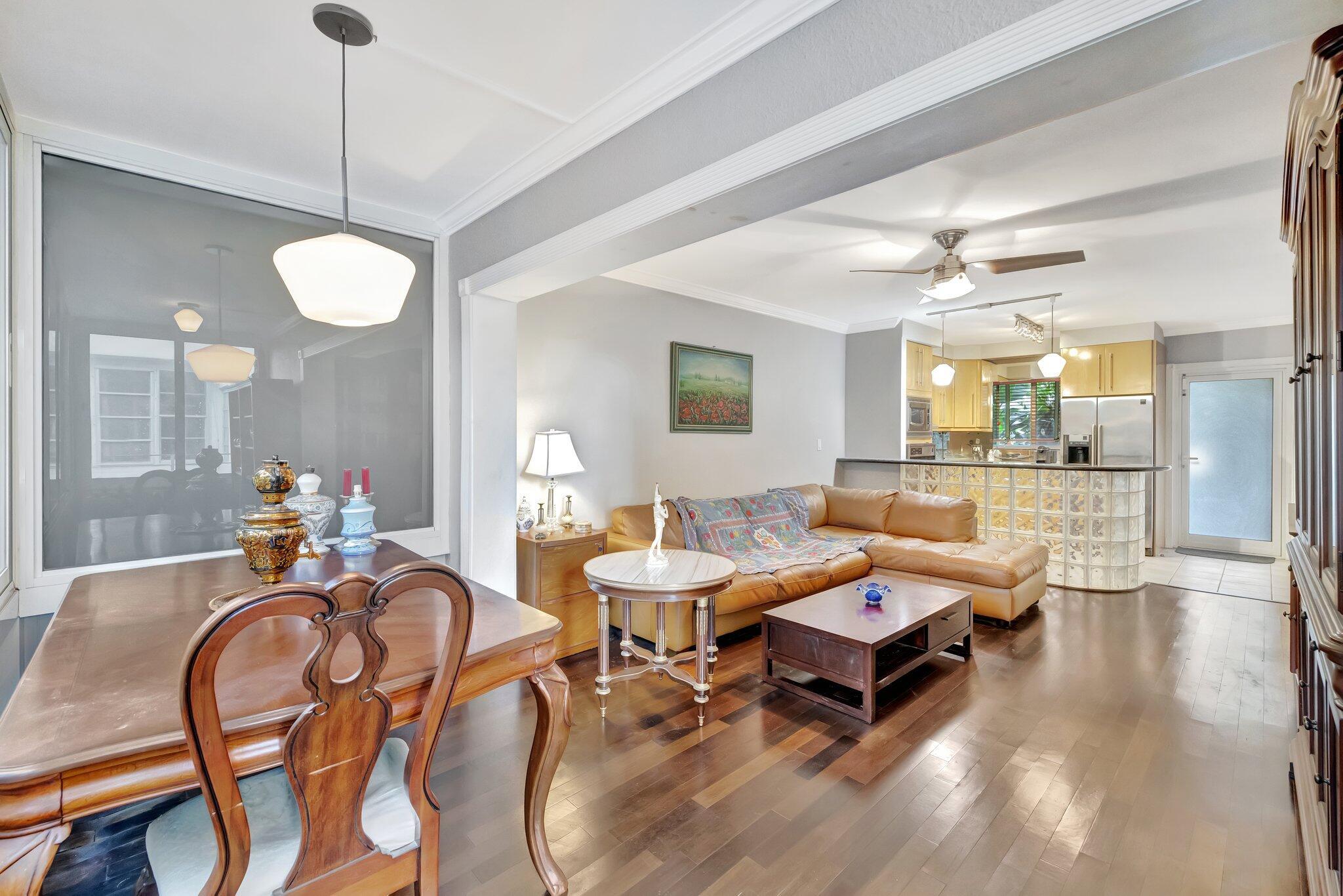 1000 SE 4th Street 204