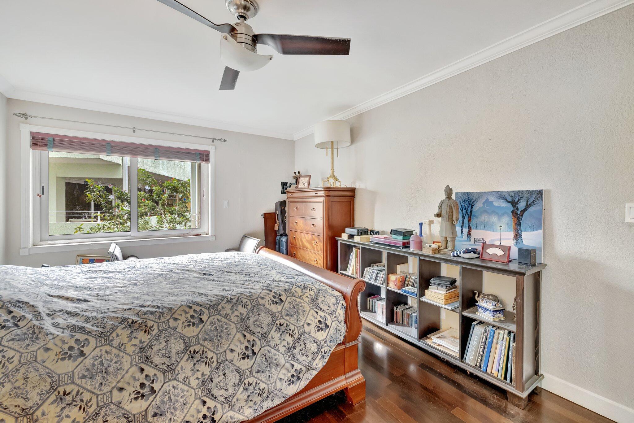 1000 SE 4th Street 204