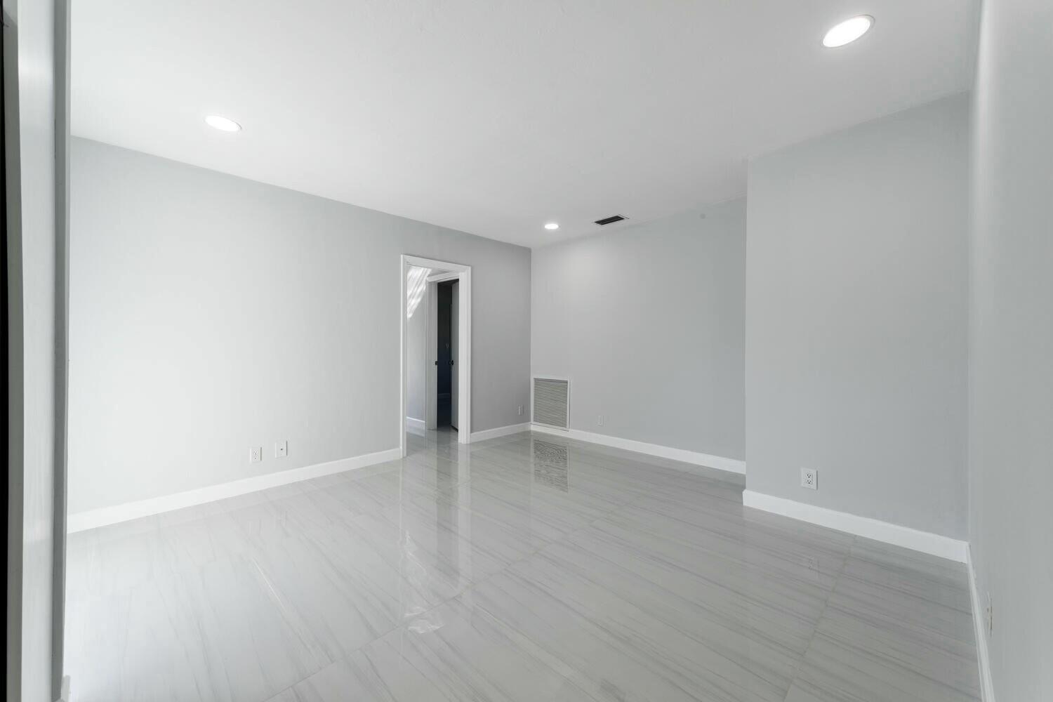 4 Tam O Shanter Lane