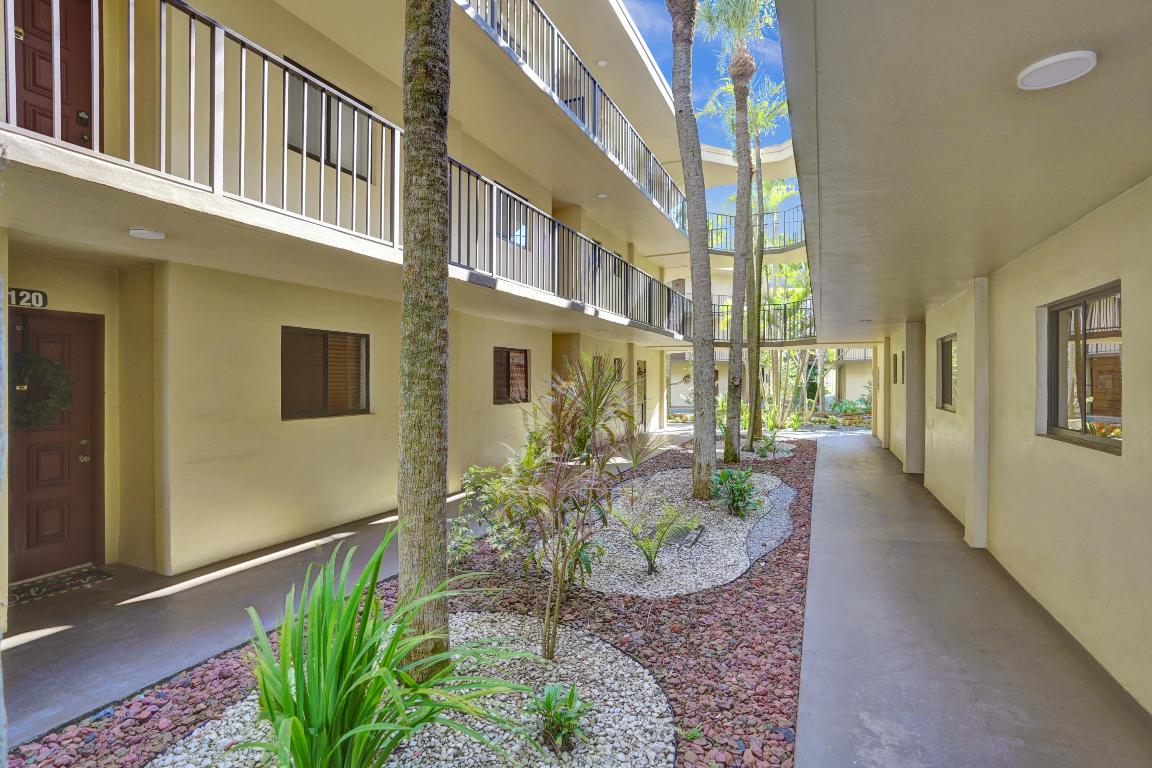 5130 Las Verdes Circle 311