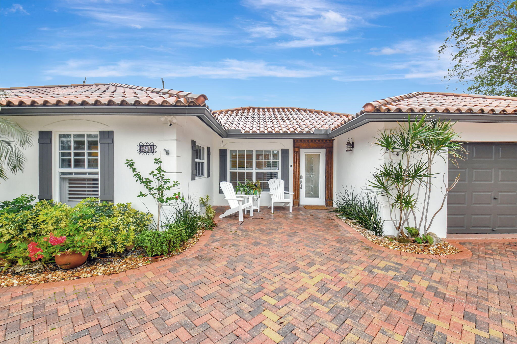 644 S South Road