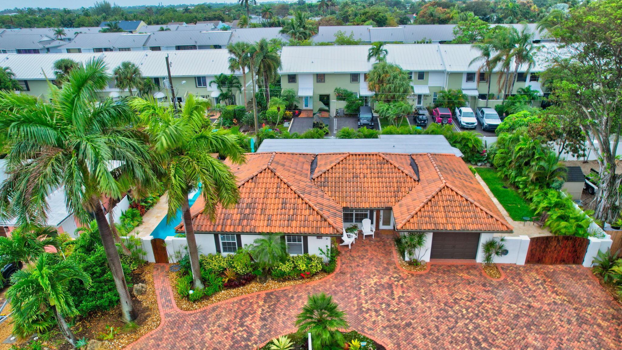 644 S South Road