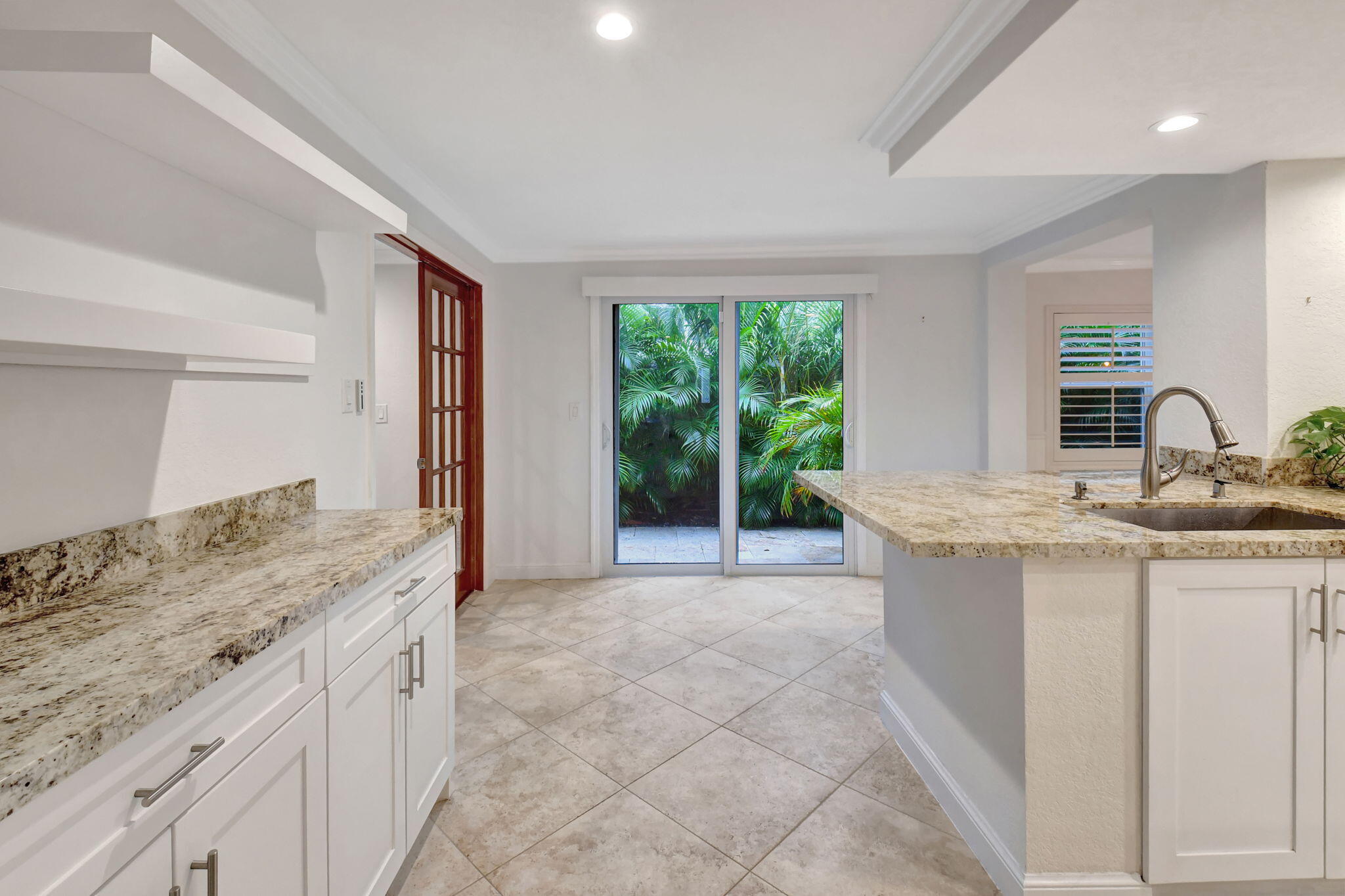 644 S South Road