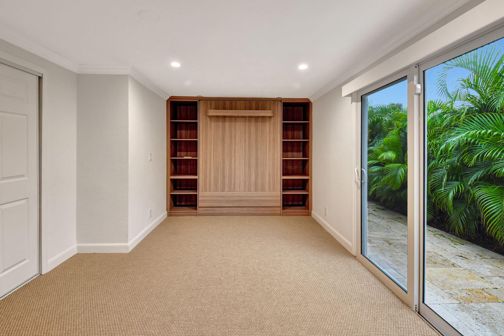 644 S South Road