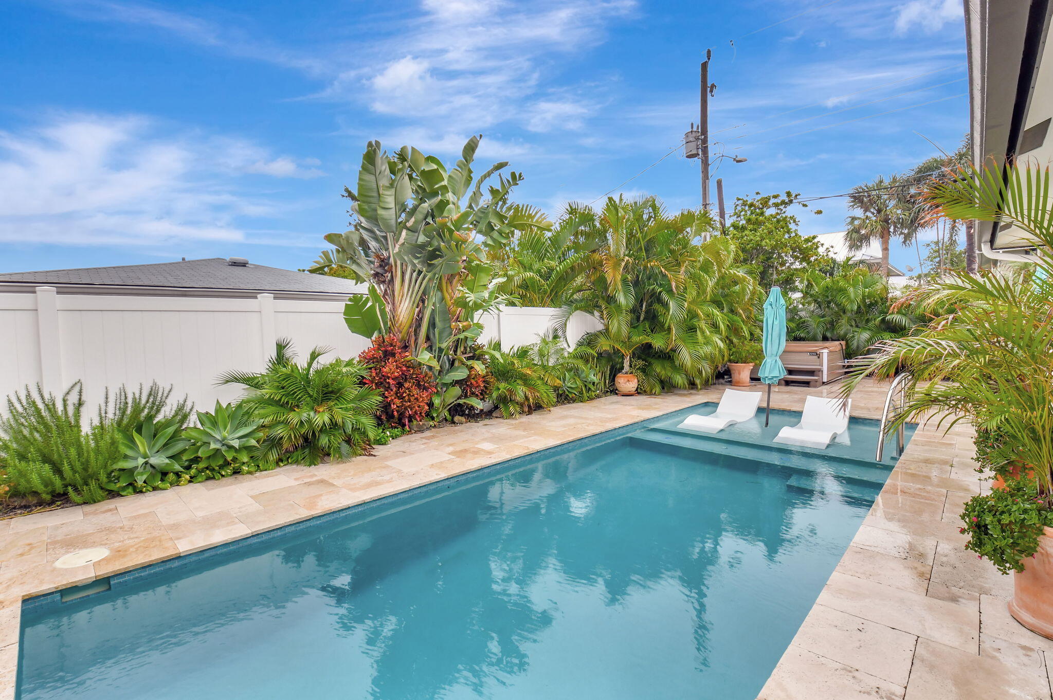 644 S South Road