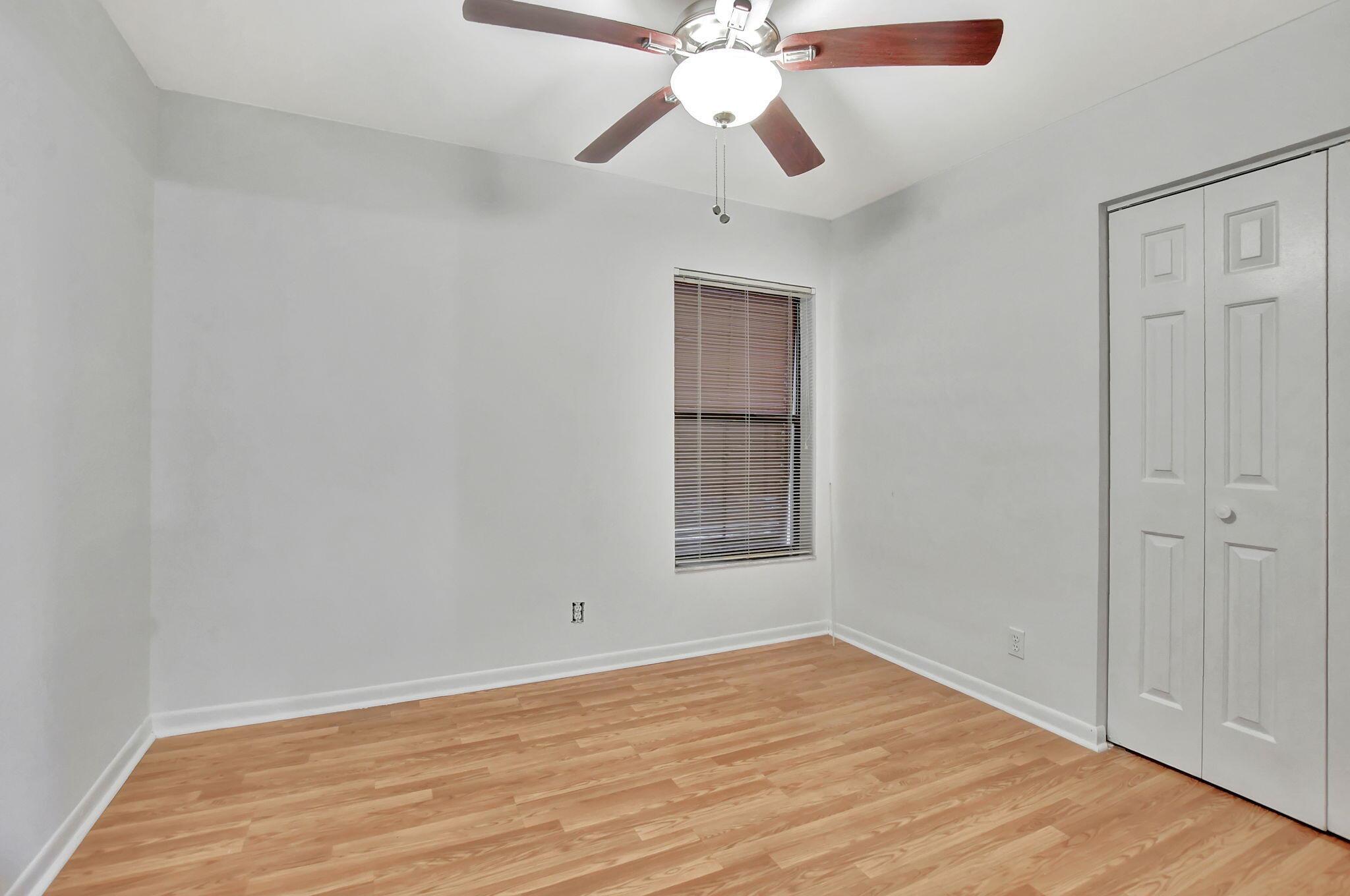 3939 NE 5th Avenue D201