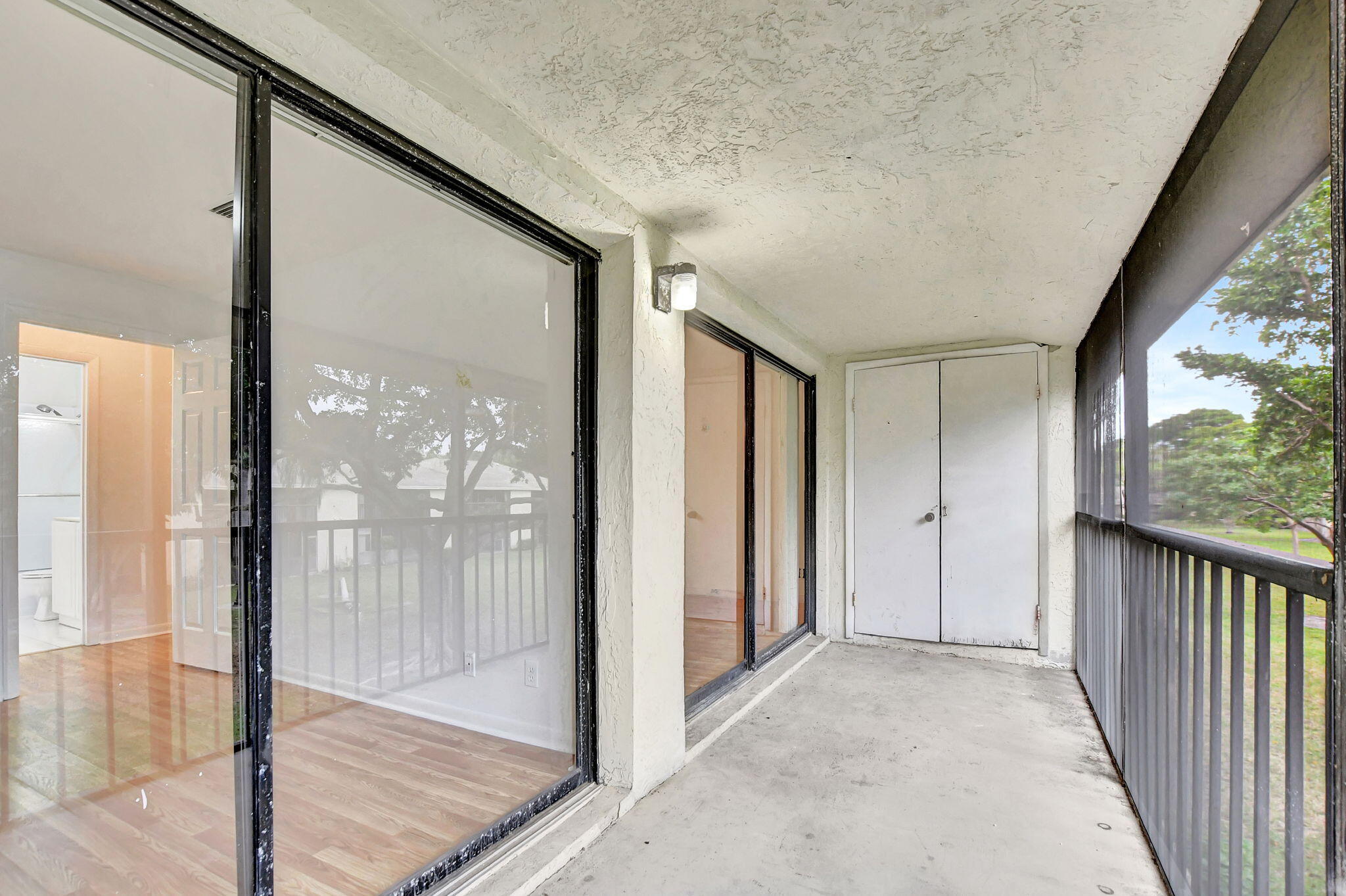 3939 NE 5th Avenue D201