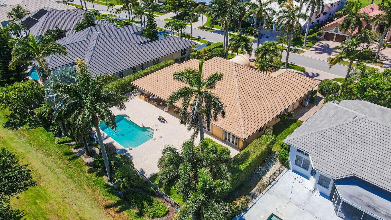 4792 Bocaire Boulevard