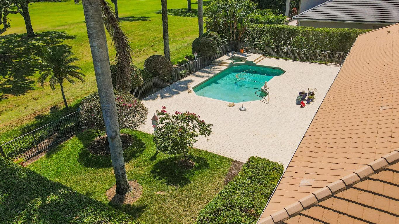 4792 Bocaire Boulevard