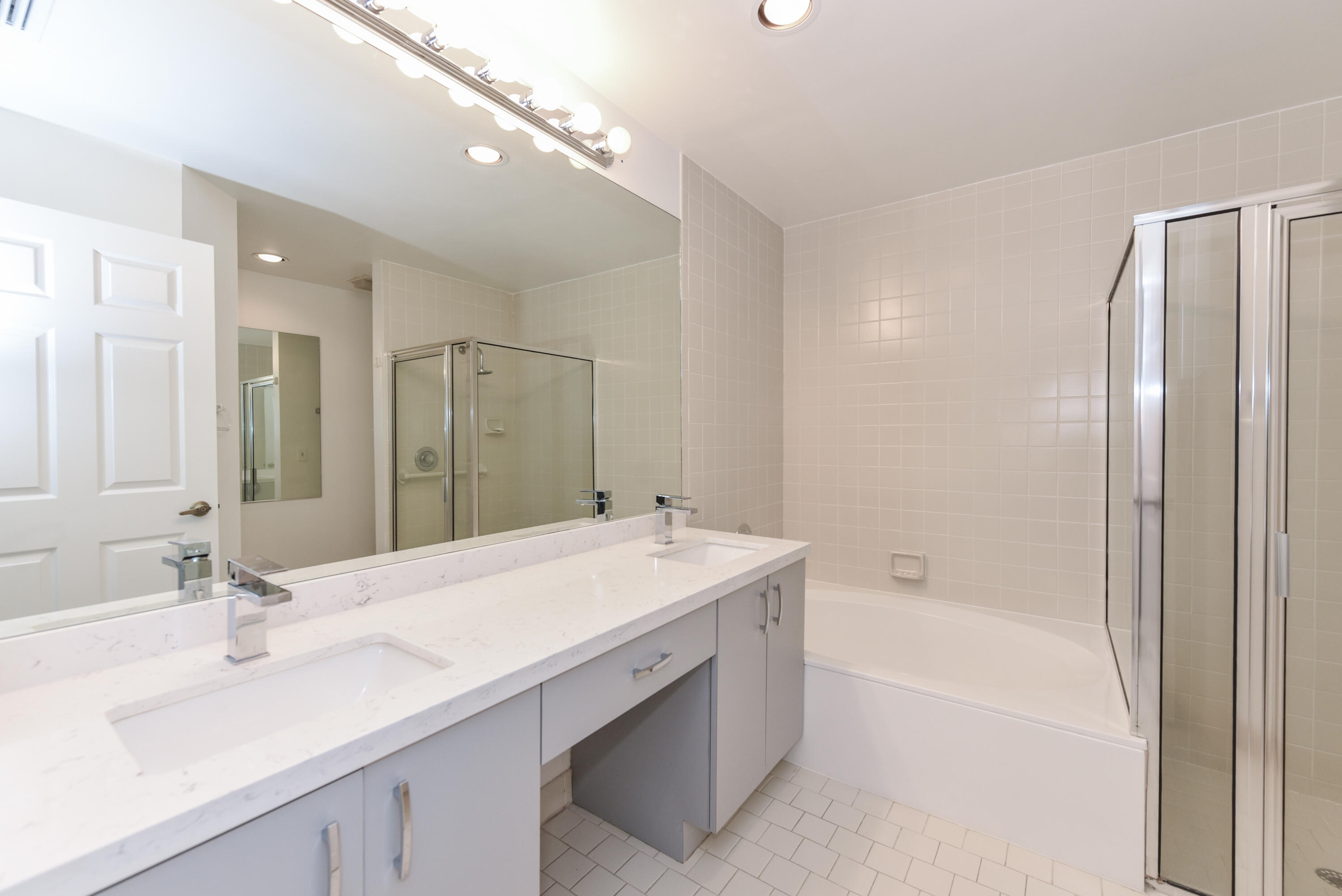 7864 Lexington Club Boulevard B