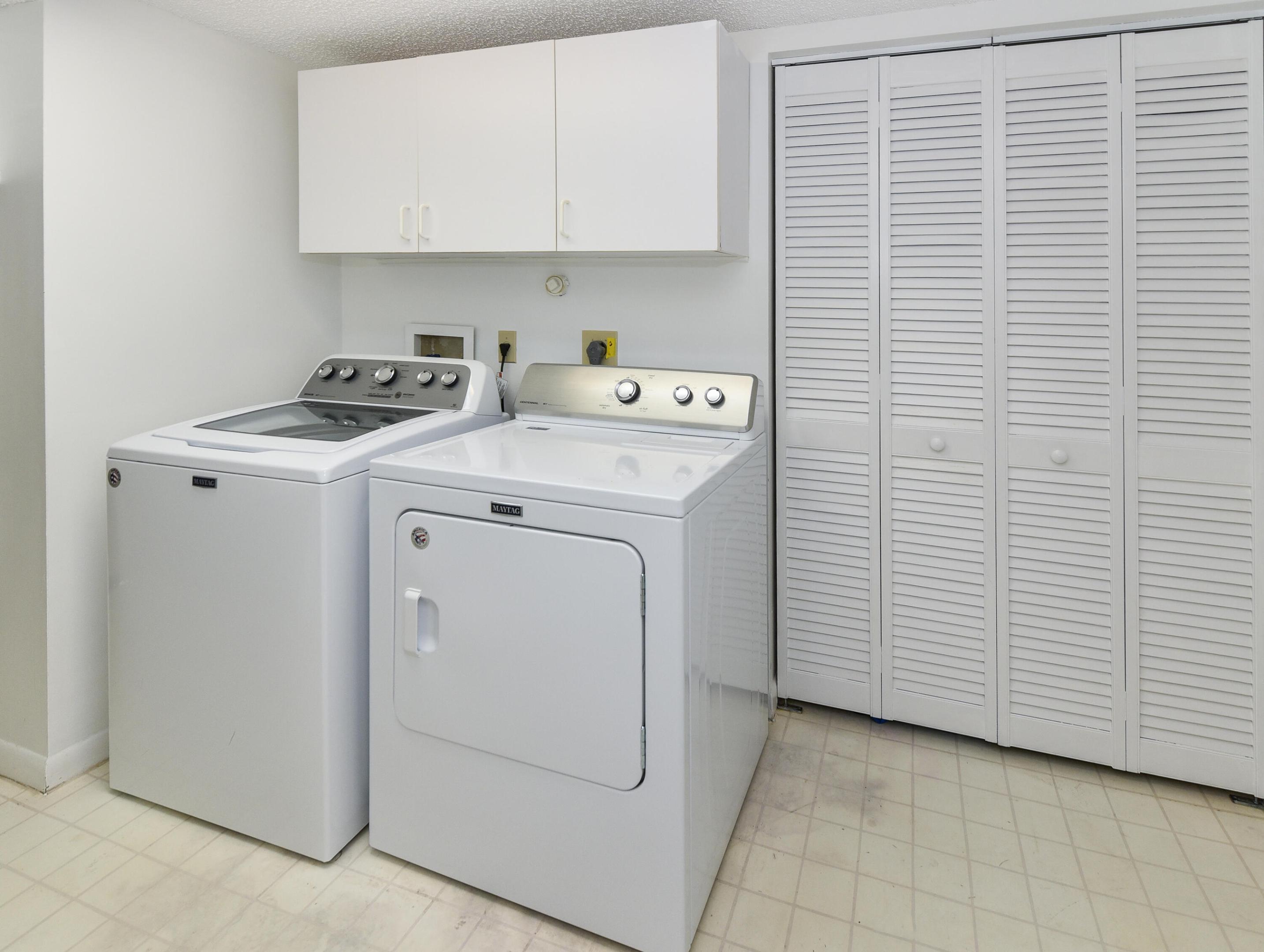 7864 Lexington Club Boulevard B