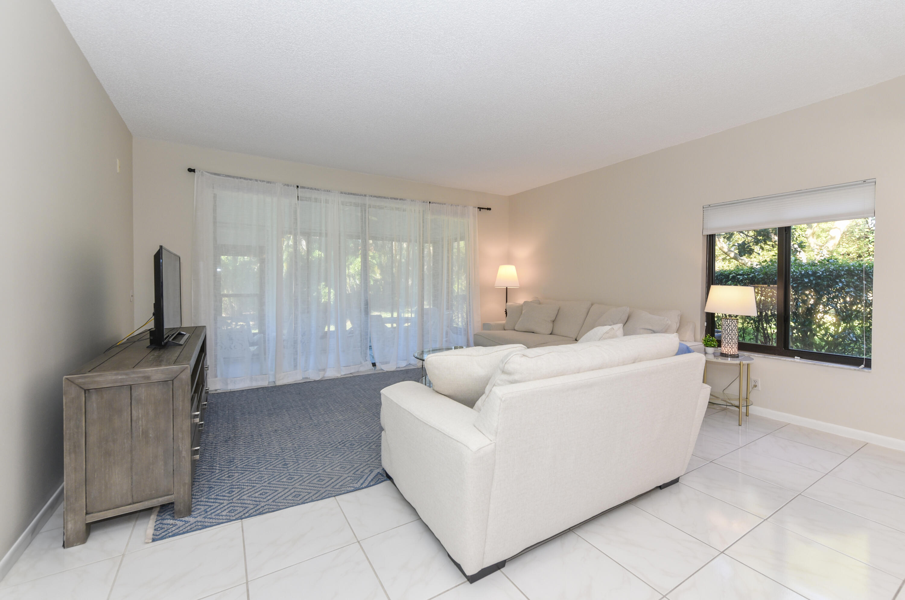 7864 Lexington Club Boulevard B