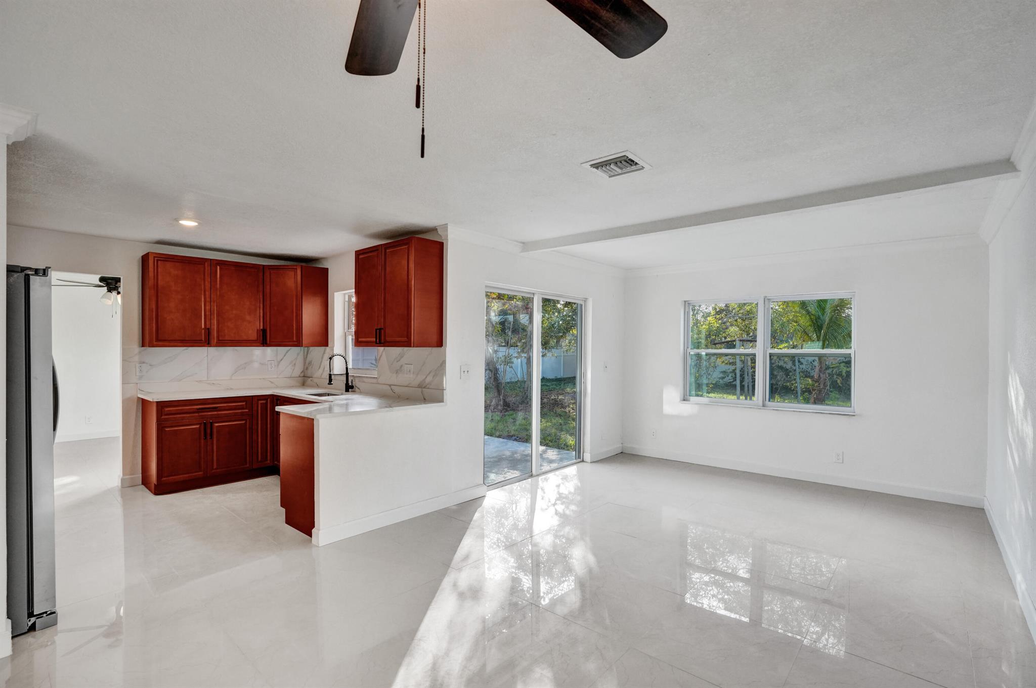 4009 Waverly Drive