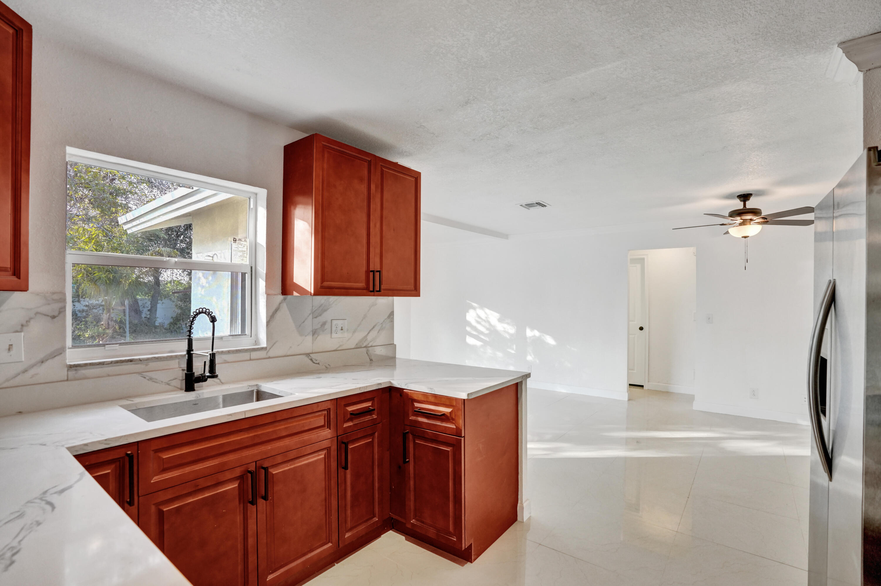 4009 Waverly Drive