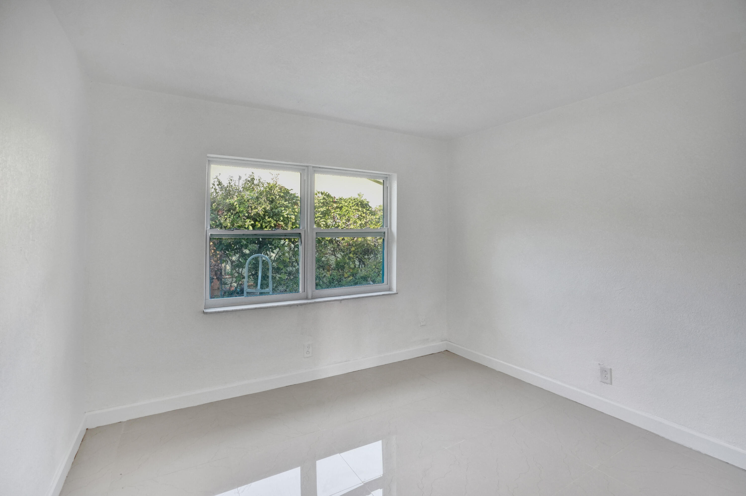 4009 Waverly Drive