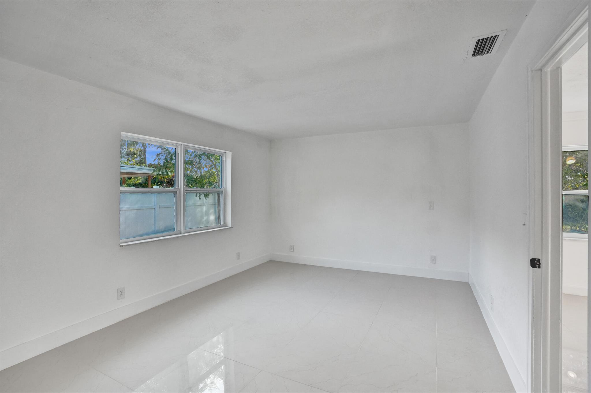 4009 Waverly Drive