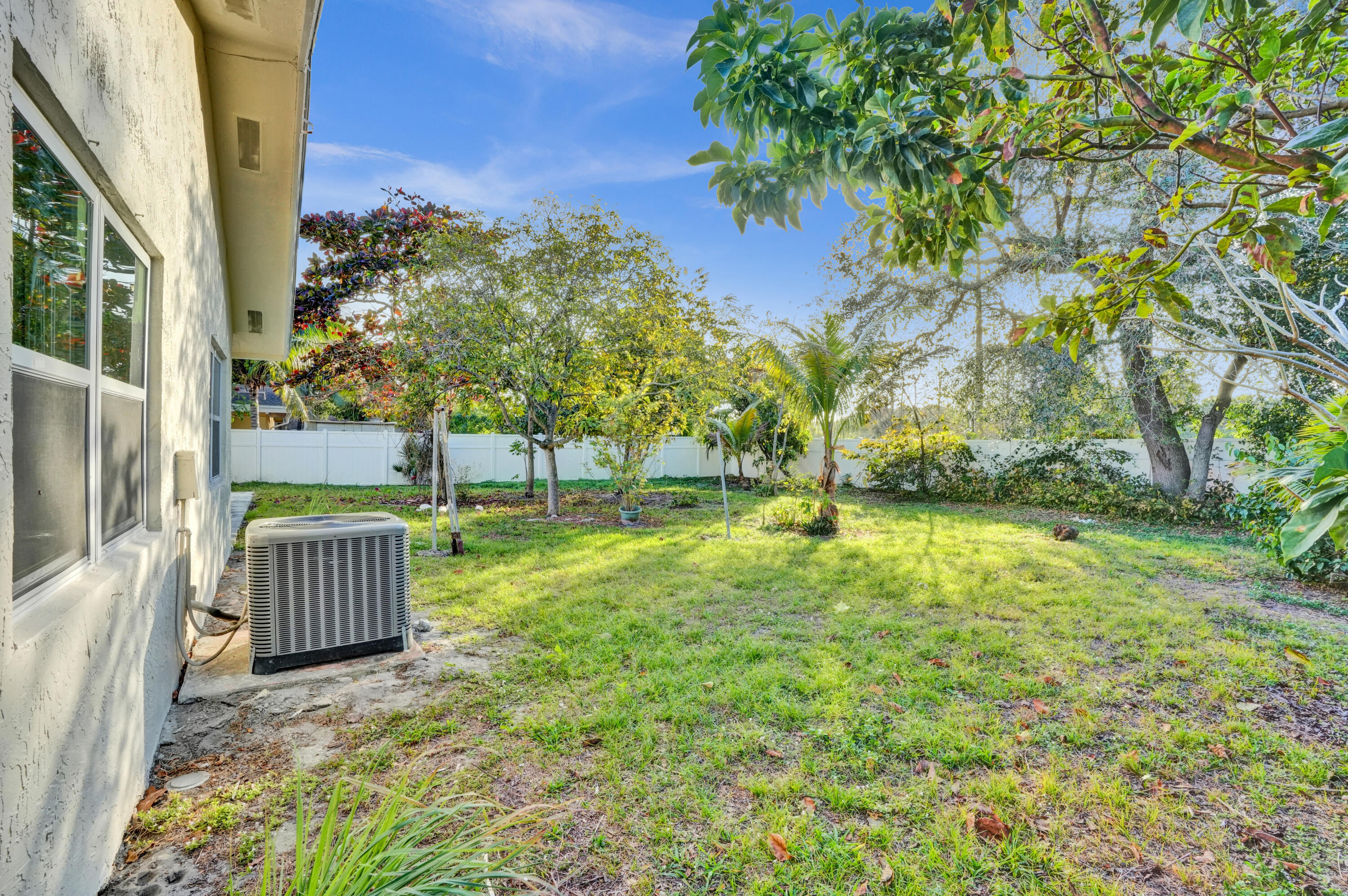 4009 Waverly Drive
