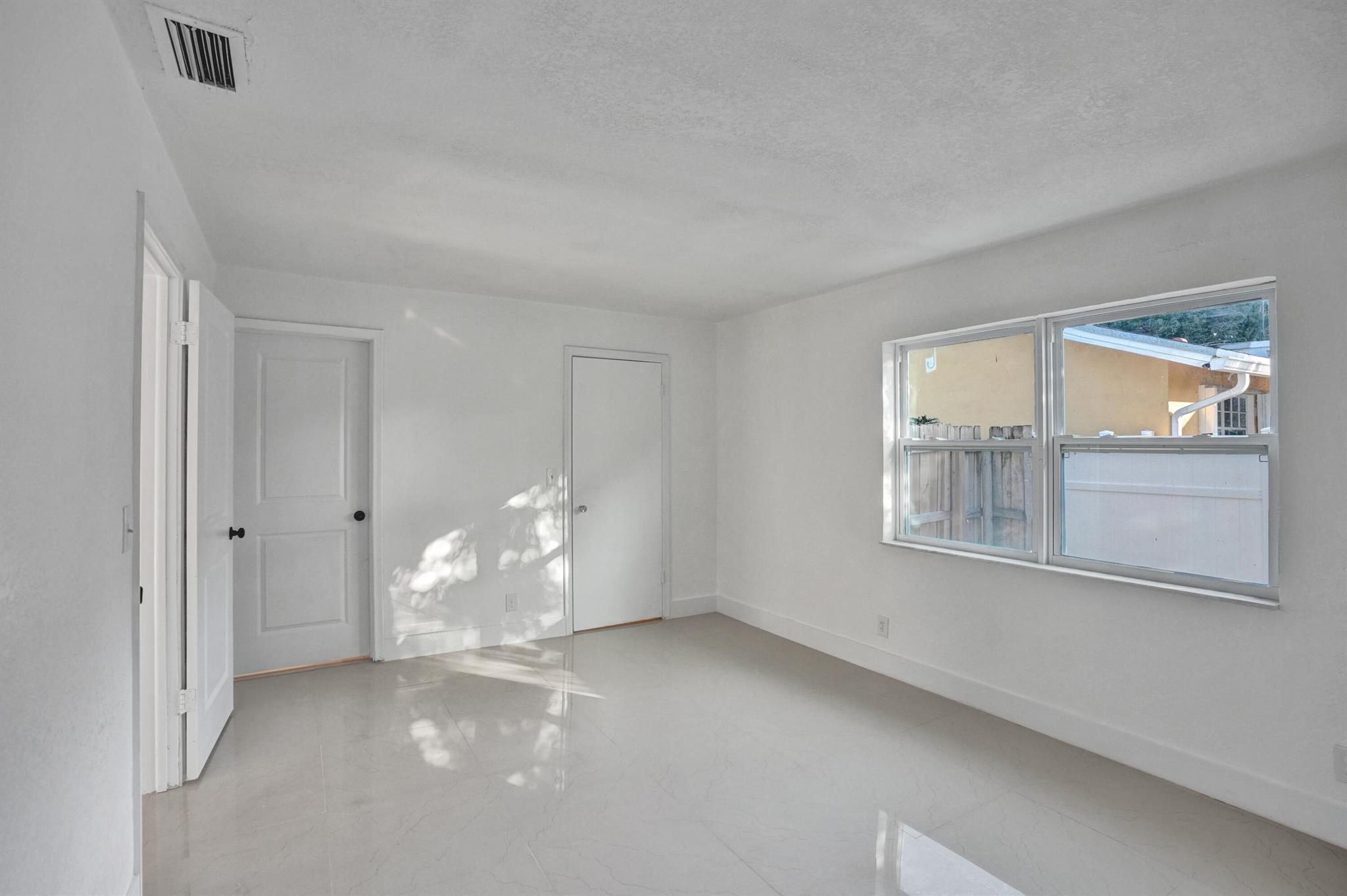 4009 Waverly Drive