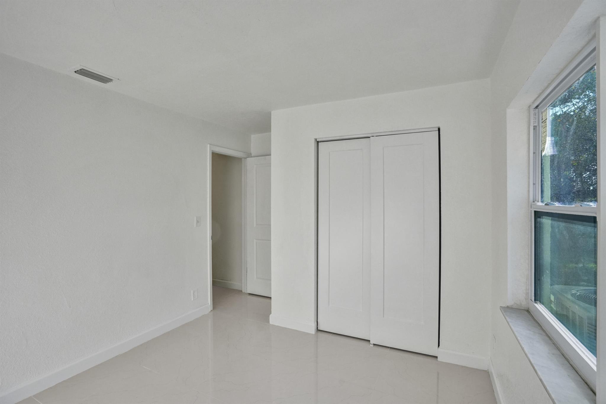 4009 Waverly Drive