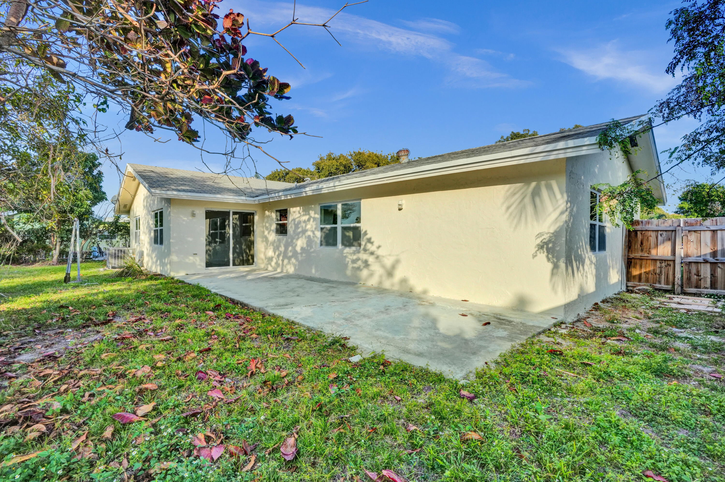 4009 Waverly Drive