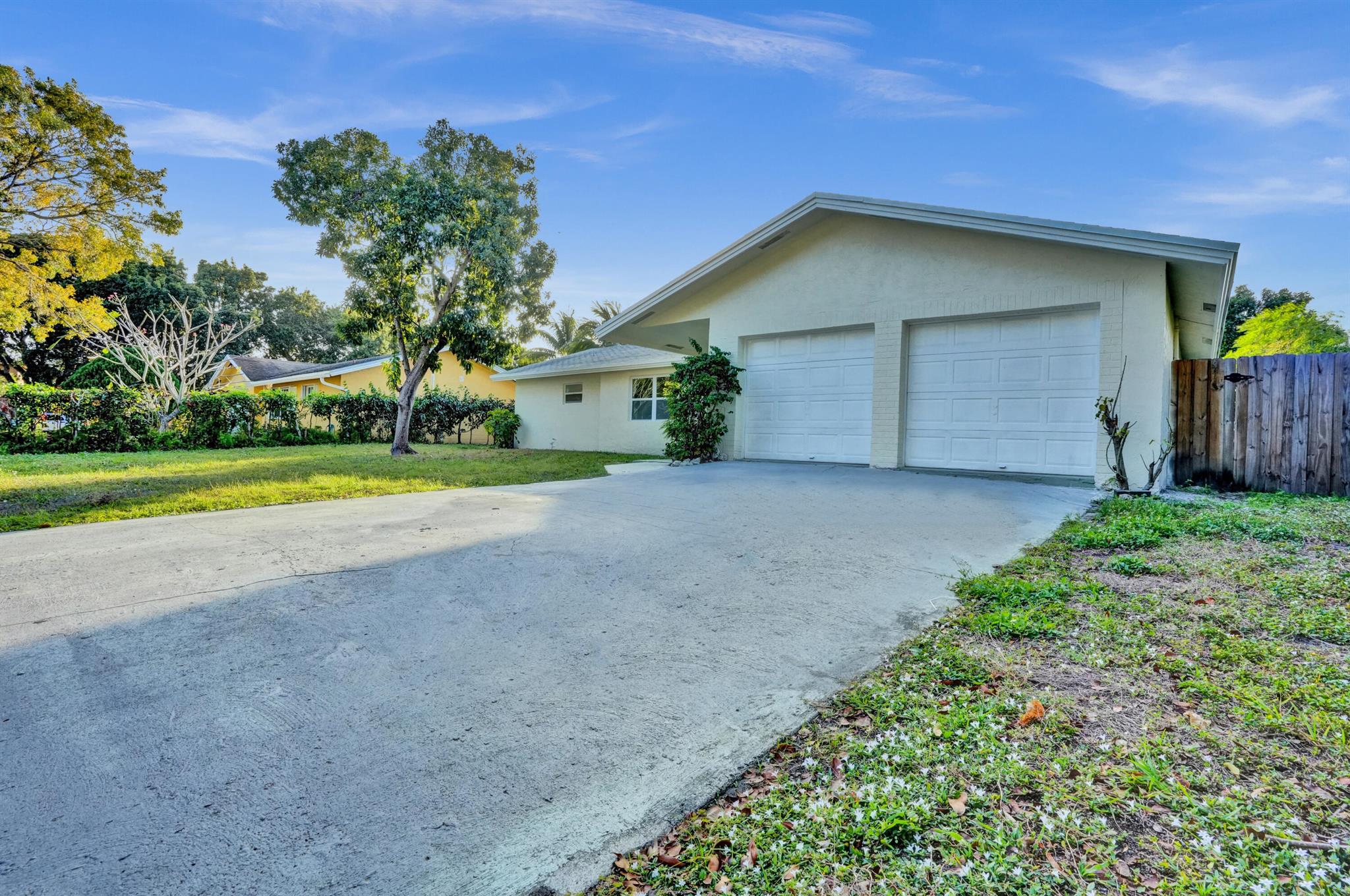 4009 Waverly Drive